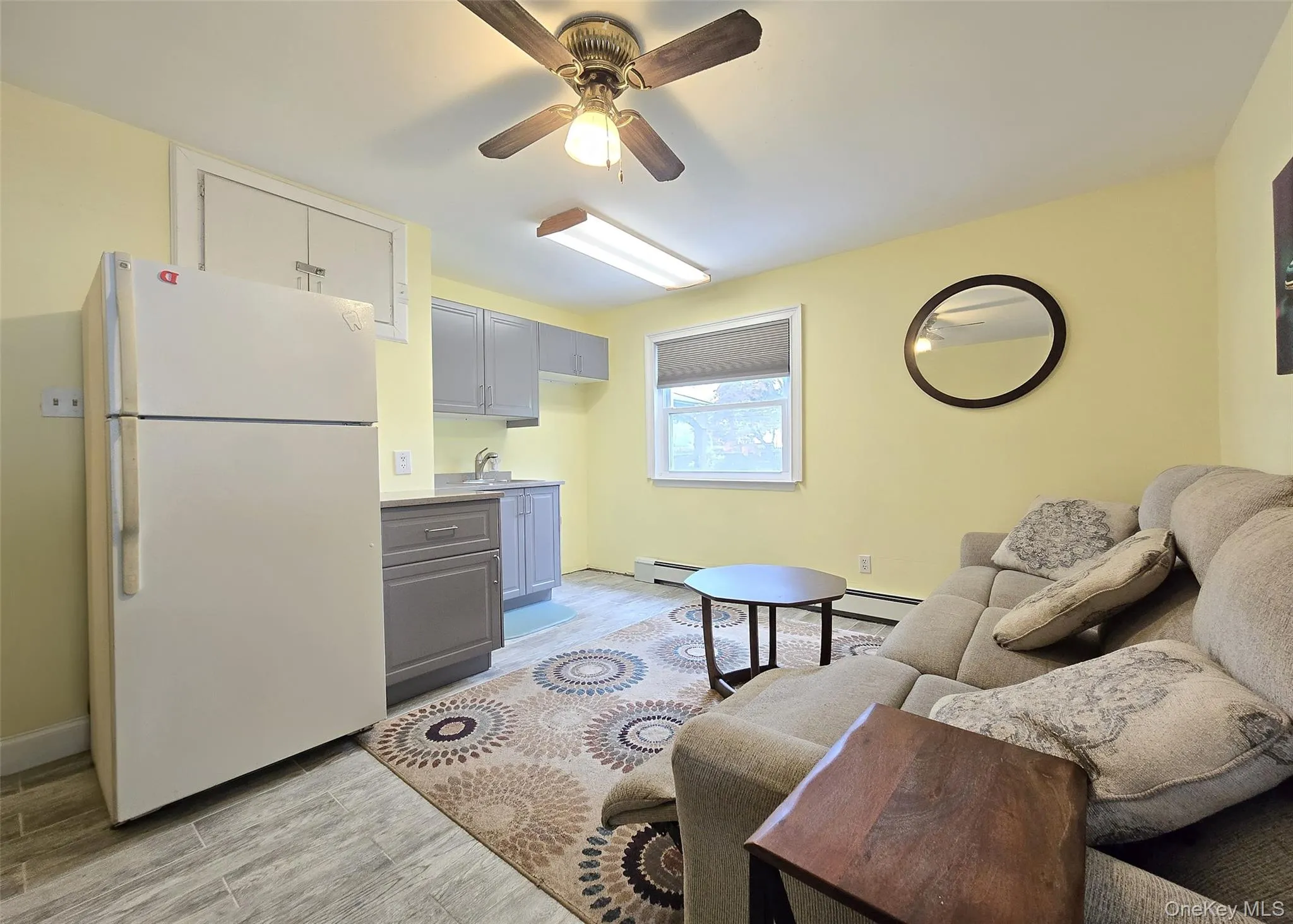 19 Hartsdale Lane, Brookhaven, NY, 3 Bedrooms Bedrooms, 7 Rooms Rooms,2 BathroomsBathrooms,Residential,For Rent,Hartsdale,0,997925 19 Hartsdale Lane, Brookhaven, NY, 3 Bedrooms Bedrooms, 7 Rooms Rooms,2 BathroomsBathrooms,Residential,For Rent,Hartsdale,0,997925