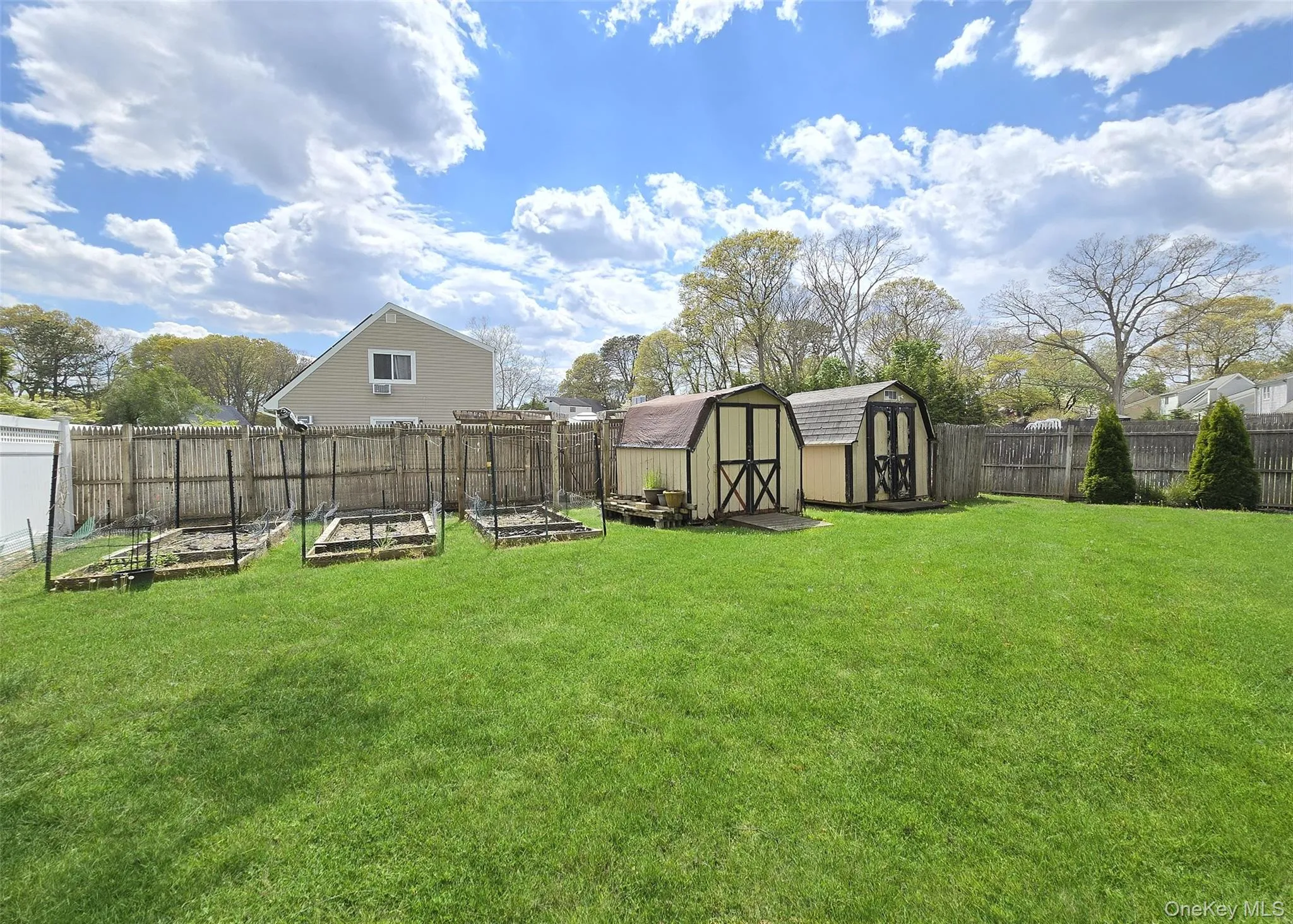 19 Hartsdale Lane, Brookhaven, NY, 3 Bedrooms Bedrooms, 7 Rooms Rooms,2 BathroomsBathrooms,Residential,For Rent,Hartsdale,0,997925 19 Hartsdale Lane, Brookhaven, NY, 3 Bedrooms Bedrooms, 7 Rooms Rooms,2 BathroomsBathrooms,Residential,For Rent,Hartsdale,0,997925