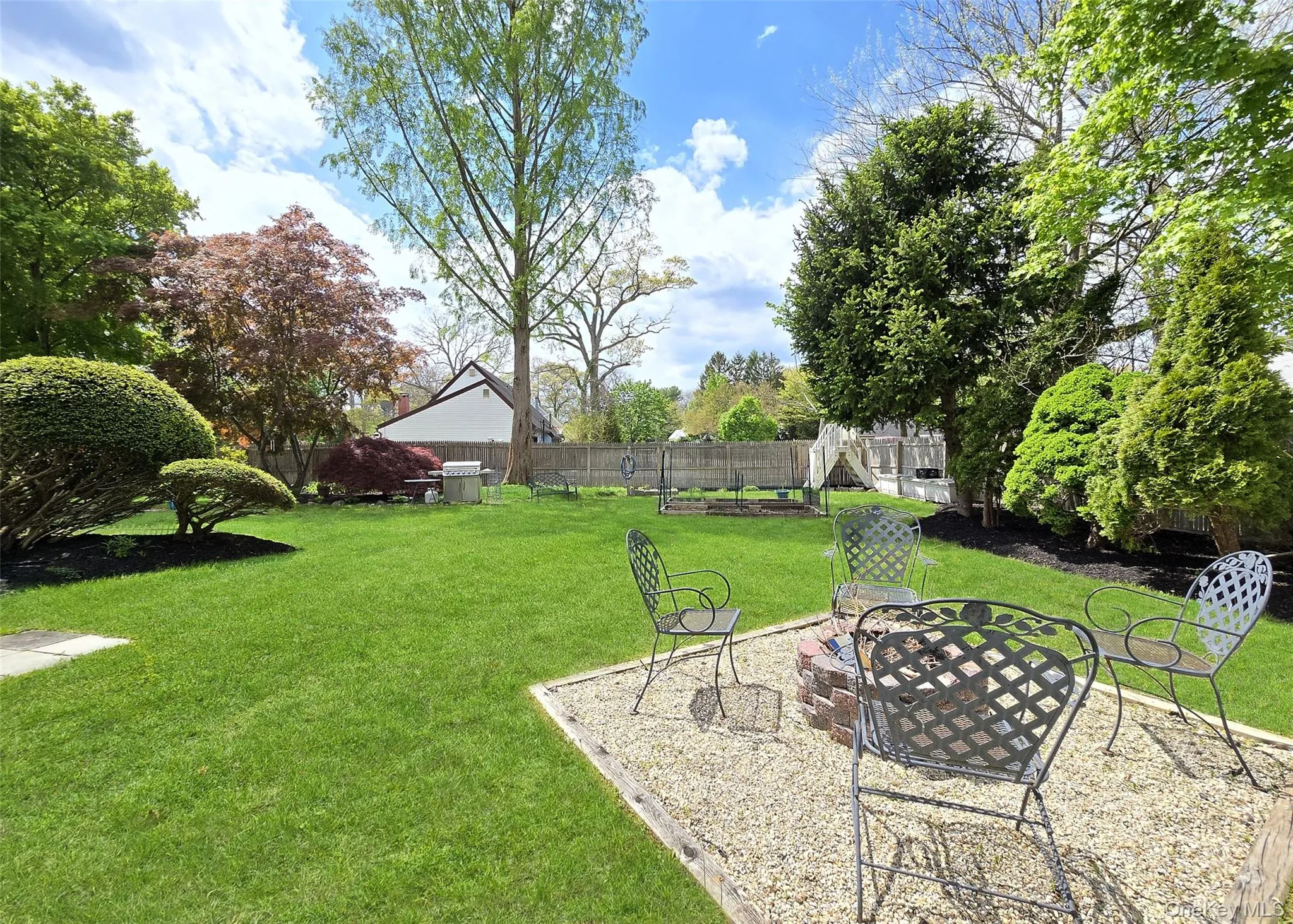 19 Hartsdale Lane, Brookhaven, NY, 3 Bedrooms Bedrooms, 7 Rooms Rooms,2 BathroomsBathrooms,Residential,For Rent,Hartsdale,0,997925 19 Hartsdale Lane, Brookhaven, NY, 3 Bedrooms Bedrooms, 7 Rooms Rooms,2 BathroomsBathrooms,Residential,For Rent,Hartsdale,0,997925