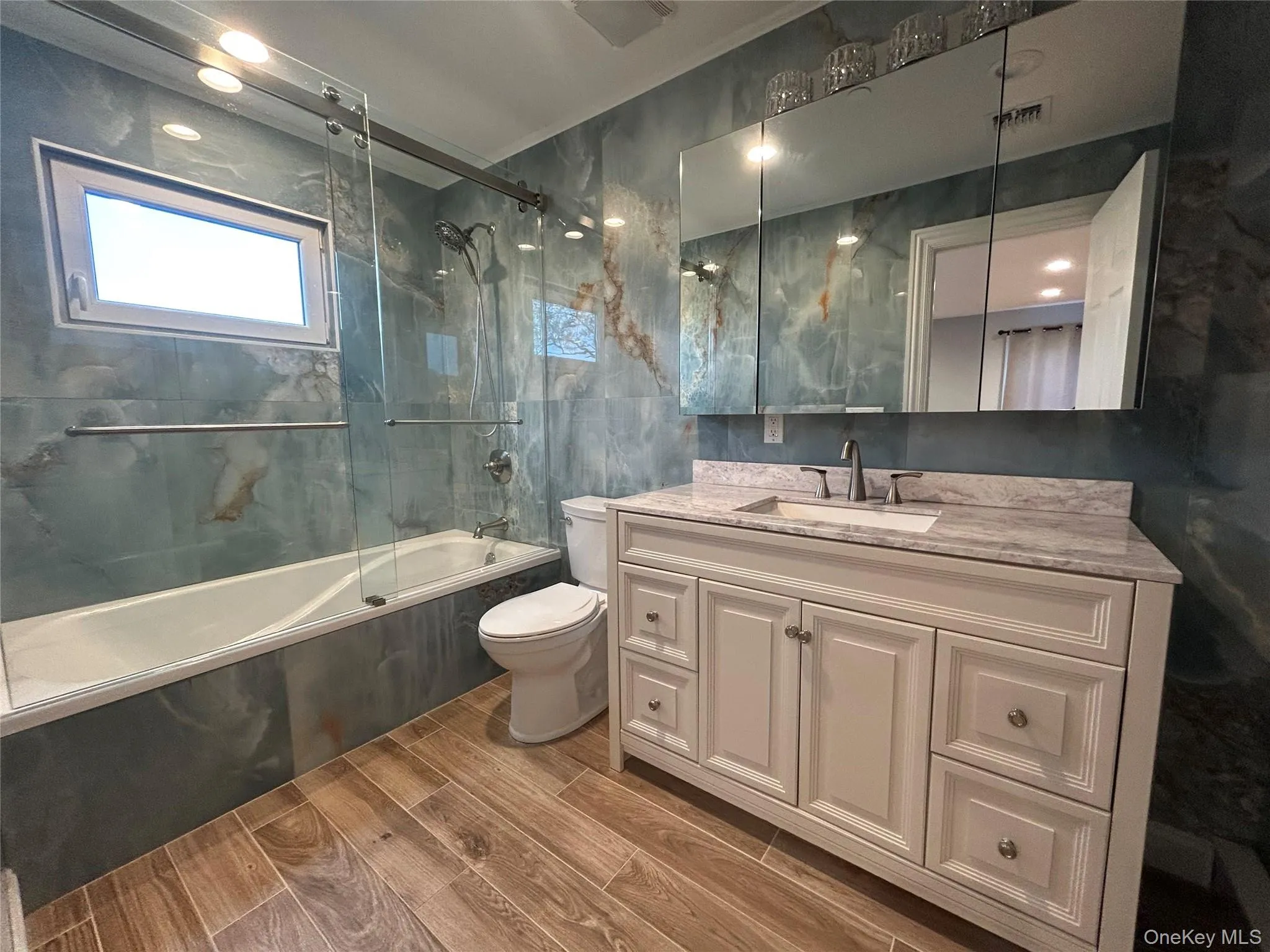 762 Pecan Street, Babylon, NY, 5 Bedrooms Bedrooms, 11 Rooms Rooms,4 BathroomsBathrooms,Residential Lease,For Rent,Pecan,0,997933 762 Pecan Street, Babylon, NY, 5 Bedrooms Bedrooms, 11 Rooms Rooms,4 BathroomsBathrooms,Residential Lease,For Rent,Pecan,0,997933