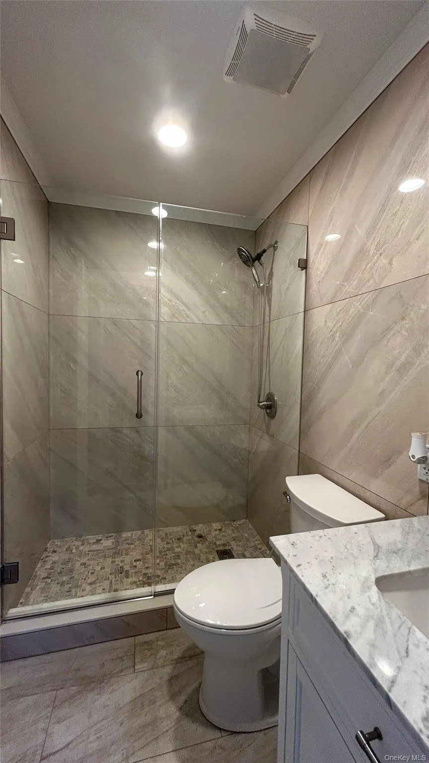762 Pecan Street, Babylon, NY, 5 Bedrooms Bedrooms, 11 Rooms Rooms,4 BathroomsBathrooms,Residential Lease,For Rent,Pecan,0,997933 762 Pecan Street, Babylon, NY, 5 Bedrooms Bedrooms, 11 Rooms Rooms,4 BathroomsBathrooms,Residential Lease,For Rent,Pecan,0,997933