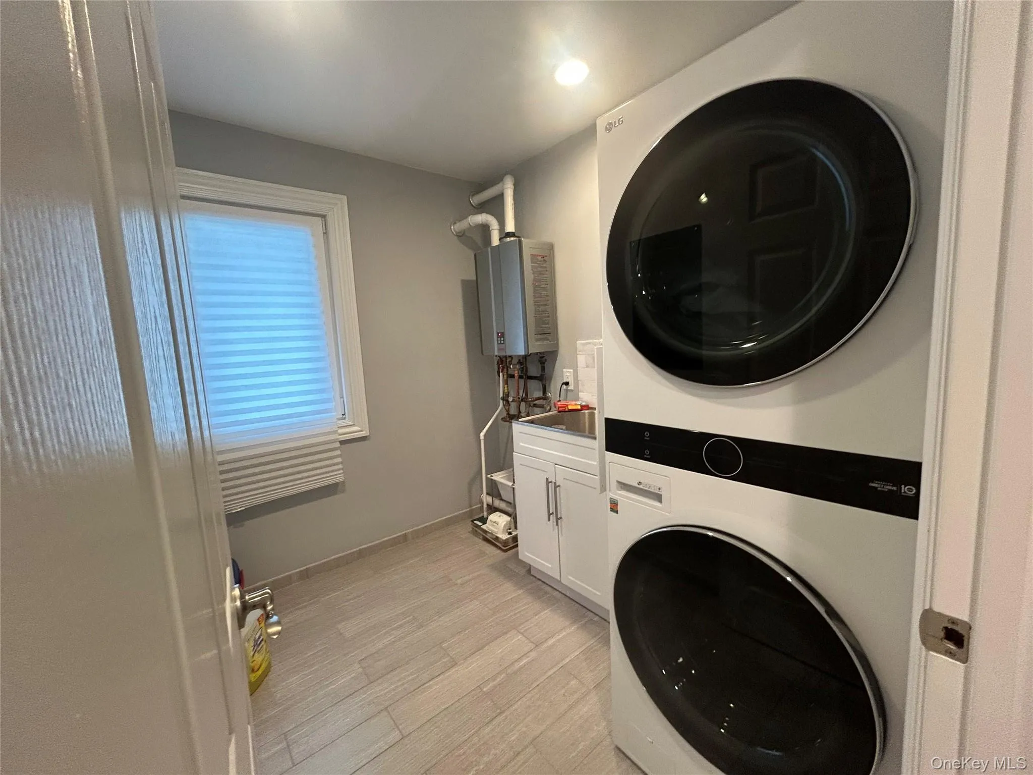 762 Pecan Street, Babylon, NY, 5 Bedrooms Bedrooms, 11 Rooms Rooms,4 BathroomsBathrooms,Residential Lease,For Rent,Pecan,0,997933 762 Pecan Street, Babylon, NY, 5 Bedrooms Bedrooms, 11 Rooms Rooms,4 BathroomsBathrooms,Residential Lease,For Rent,Pecan,0,997933