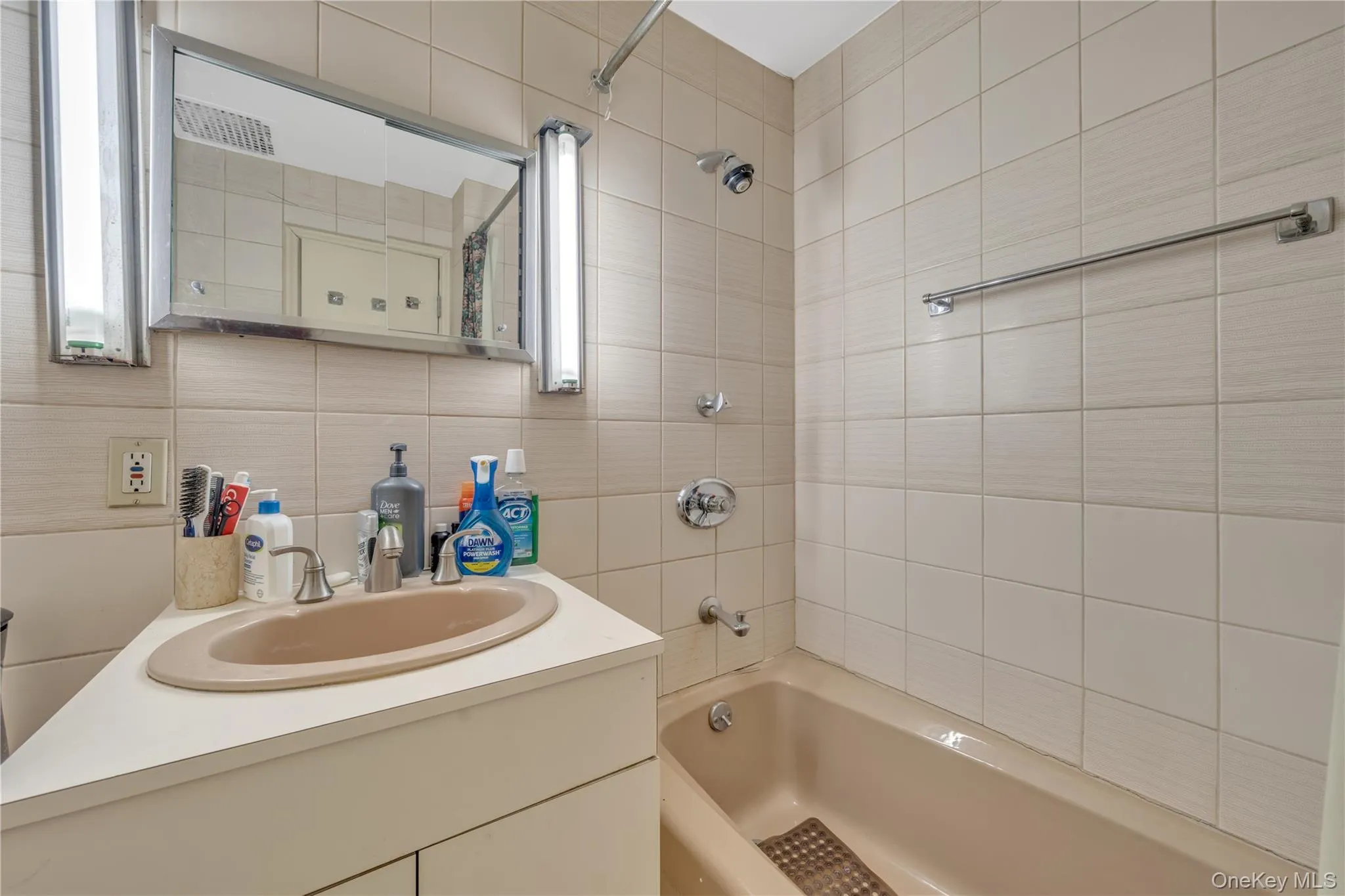 Bathroom Bathroom