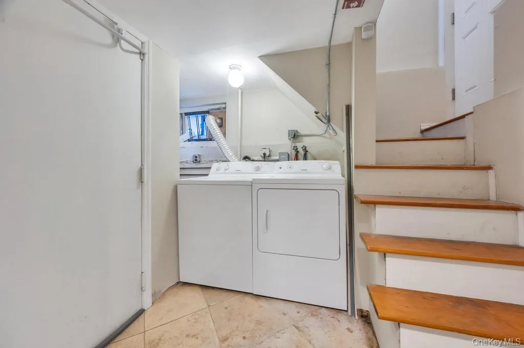 1536 51st Street, New York, NY, 3 Bedrooms Bedrooms, 10 Rooms Rooms,2 BathroomsBathrooms,Residential,For Rent,51st,0,997941 1536 51st Street, New York, NY, 3 Bedrooms Bedrooms, 10 Rooms Rooms,2 BathroomsBathrooms,Residential,For Rent,51st,0,997941