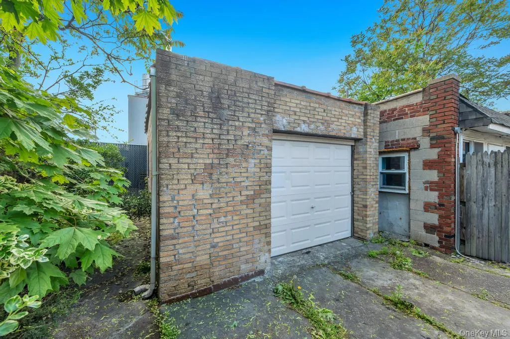 1536 51st Street, New York, NY, 3 Bedrooms Bedrooms, 10 Rooms Rooms,2 BathroomsBathrooms,Residential,For Rent,51st,0,997941 1536 51st Street, New York, NY, 3 Bedrooms Bedrooms, 10 Rooms Rooms,2 BathroomsBathrooms,Residential,For Rent,51st,0,997941