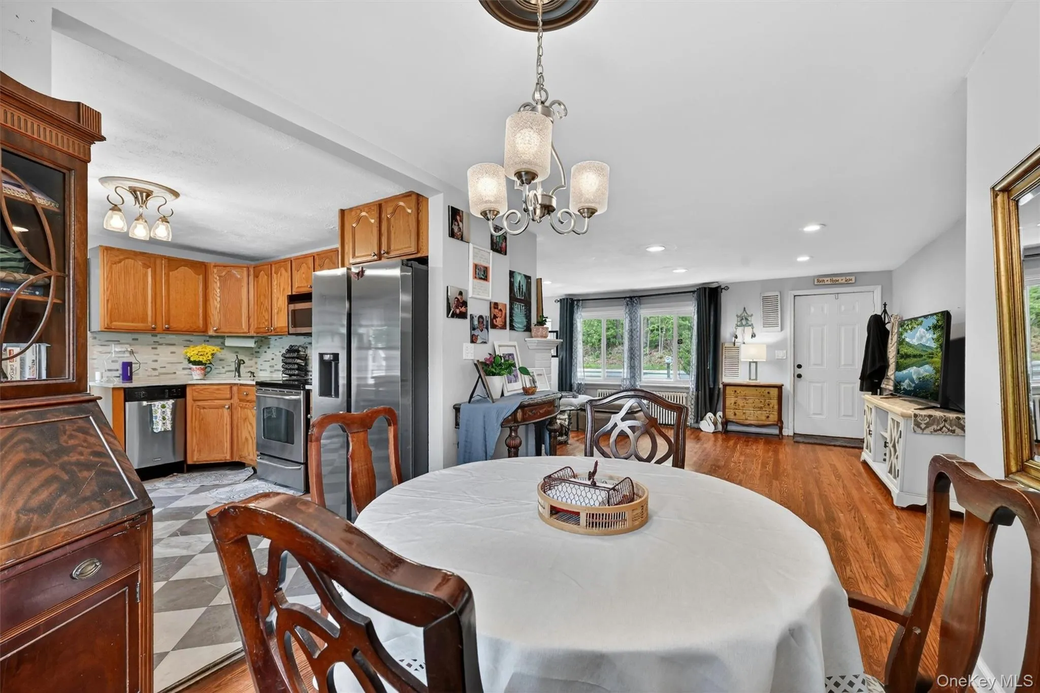 2596 Us Highway 9W, Cornwall, NY, 2 Bedrooms Bedrooms, 5 Rooms Rooms,1 BathroomBathrooms,Residential,For Rent,Us Highway 9W,0,997953 2596 Us Highway 9W, Cornwall, NY, 2 Bedrooms Bedrooms, 5 Rooms Rooms,1 BathroomBathrooms,Residential,For Rent,Us Highway 9W,0,997953