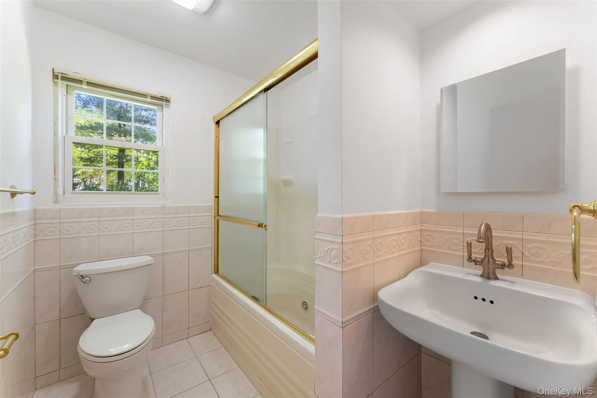 25 Saxon Woods Road, Scarsdale, NY, 4 Bedrooms Bedrooms, 7 Rooms Rooms,2 BathroomsBathrooms,Residential Lease,For Rent,Saxon Woods,0,997960 25 Saxon Woods Road, Scarsdale, NY, 4 Bedrooms Bedrooms, 7 Rooms Rooms,2 BathroomsBathrooms,Residential Lease,For Rent,Saxon Woods,0,997960