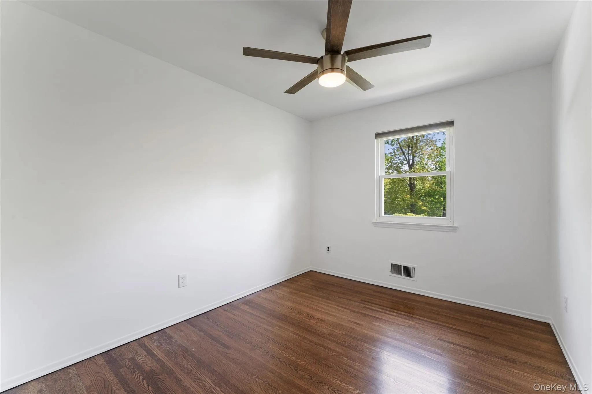 25 Saxon Woods Road, Scarsdale, NY, 4 Bedrooms Bedrooms, 7 Rooms Rooms,2 BathroomsBathrooms,Residential Lease,For Rent,Saxon Woods,0,997960 25 Saxon Woods Road, Scarsdale, NY, 4 Bedrooms Bedrooms, 7 Rooms Rooms,2 BathroomsBathrooms,Residential Lease,For Rent,Saxon Woods,0,997960