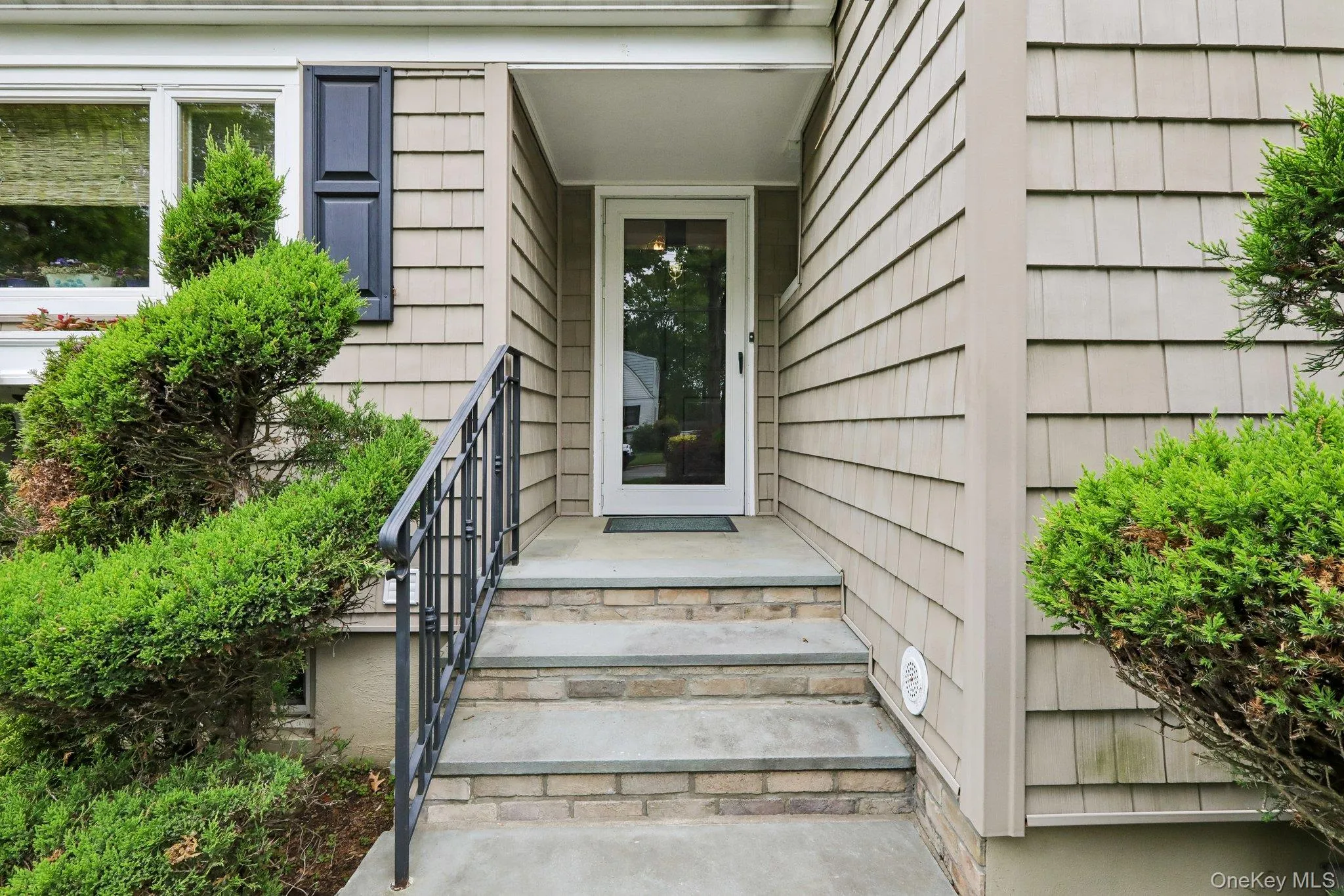 22 Stony Run, New Rochelle, NY, 4 Bedrooms Bedrooms, 8 Rooms Rooms,3 BathroomsBathrooms,Residential,For Rent,Stony,0,997971 22 Stony Run, New Rochelle, NY, 4 Bedrooms Bedrooms, 8 Rooms Rooms,3 BathroomsBathrooms,Residential,For Rent,Stony,0,997971