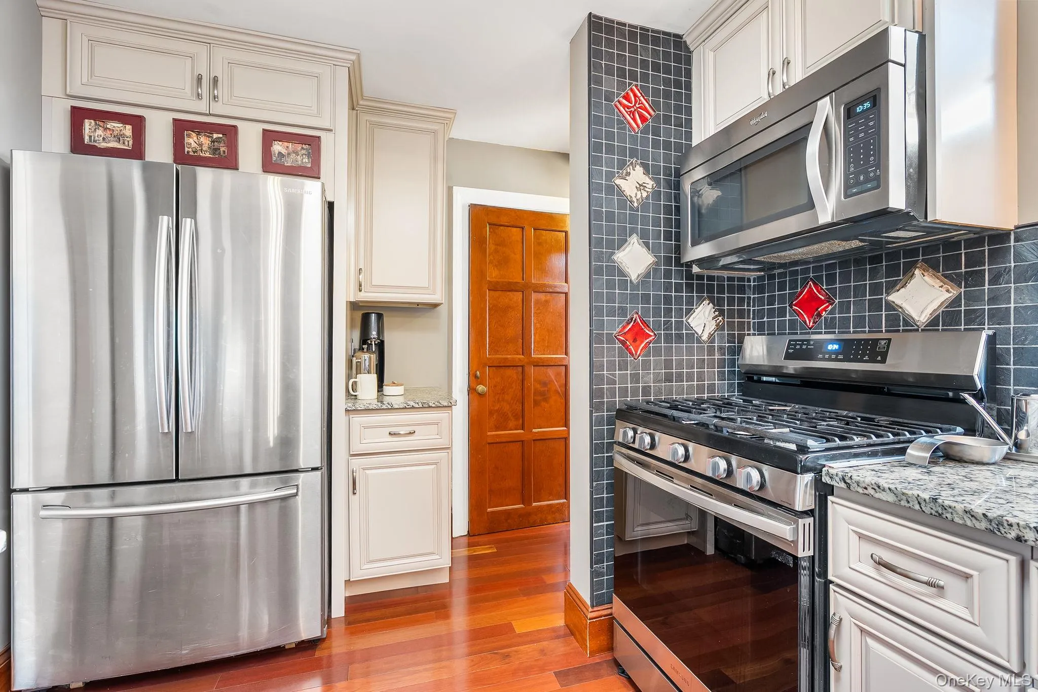 139 Stevens Avenue, Hempstead, NY, 3 Bedrooms Bedrooms, 7 Rooms Rooms,2 BathroomsBathrooms,Residential Sale,For Rent,Stevens,0,997978 139 Stevens Avenue, Hempstead, NY, 3 Bedrooms Bedrooms, 7 Rooms Rooms,2 BathroomsBathrooms,Residential Sale,For Rent,Stevens,0,997978
