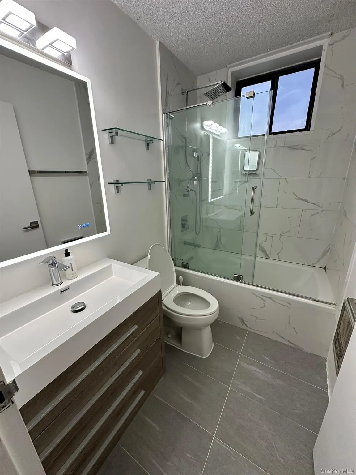 1 Bay Club Drive, New York, NY, 1 Bedroom Bedrooms, 4 Rooms Rooms,1 BathroomBathrooms,Residential,For Rent,Bay Club Drive,0,997993 1 Bay Club Drive, New York, NY, 1 Bedroom Bedrooms, 4 Rooms Rooms,1 BathroomBathrooms,Residential,For Rent,Bay Club Drive,0,997993