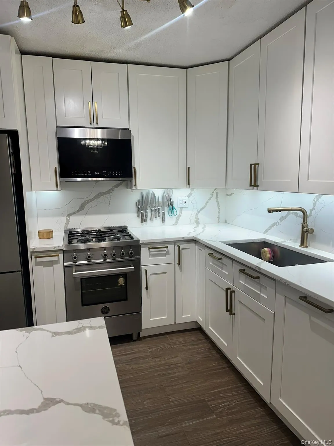 1 Bay Club Drive, New York, NY, 1 Bedroom Bedrooms, 4 Rooms Rooms,1 BathroomBathrooms,Residential,For Rent,Bay Club Drive,0,997993 1 Bay Club Drive, New York, NY, 1 Bedroom Bedrooms, 4 Rooms Rooms,1 BathroomBathrooms,Residential,For Rent,Bay Club Drive,0,997993