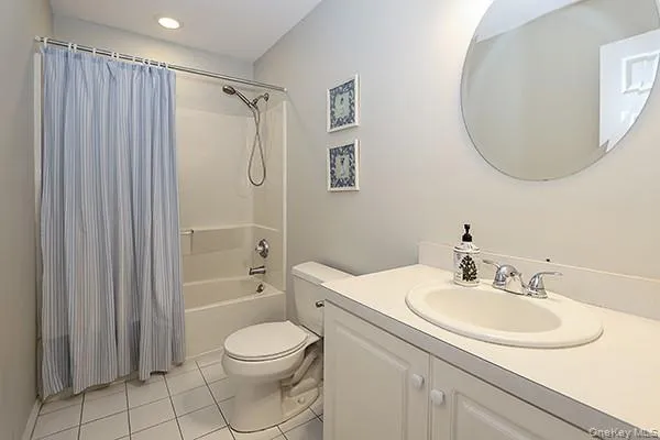 Hall Bath Hall Bath