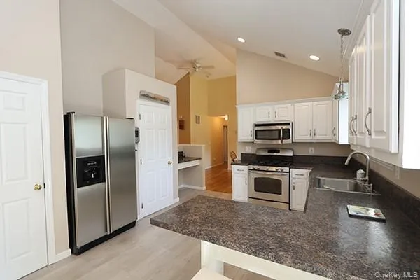 11 Winterberry Drive, Brookhaven, NY, 3 Bedrooms Bedrooms, 7 Rooms Rooms,2 BathroomsBathrooms,Residential,For Rent,Winterberry,0,997997 11 Winterberry Drive, Brookhaven, NY, 3 Bedrooms Bedrooms, 7 Rooms Rooms,2 BathroomsBathrooms,Residential,For Rent,Winterberry,0,997997