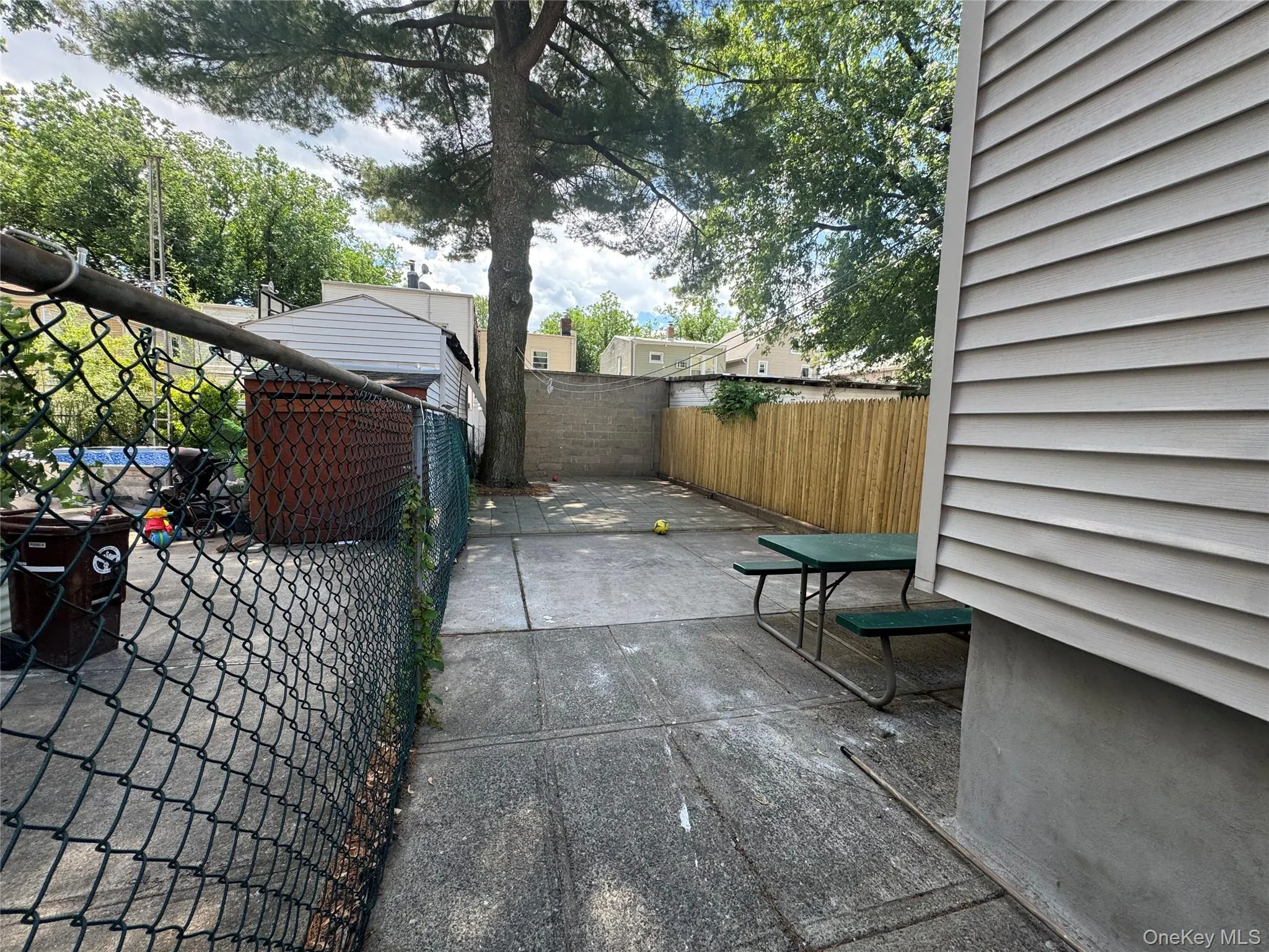 8058 88th Road, New York, NY, 3 Bedrooms Bedrooms, 6 Rooms Rooms,1 BathroomBathrooms,Residential,For Rent,88th,0,997998 8058 88th Road, New York, NY, 3 Bedrooms Bedrooms, 6 Rooms Rooms,1 BathroomBathrooms,Residential,For Rent,88th,0,997998