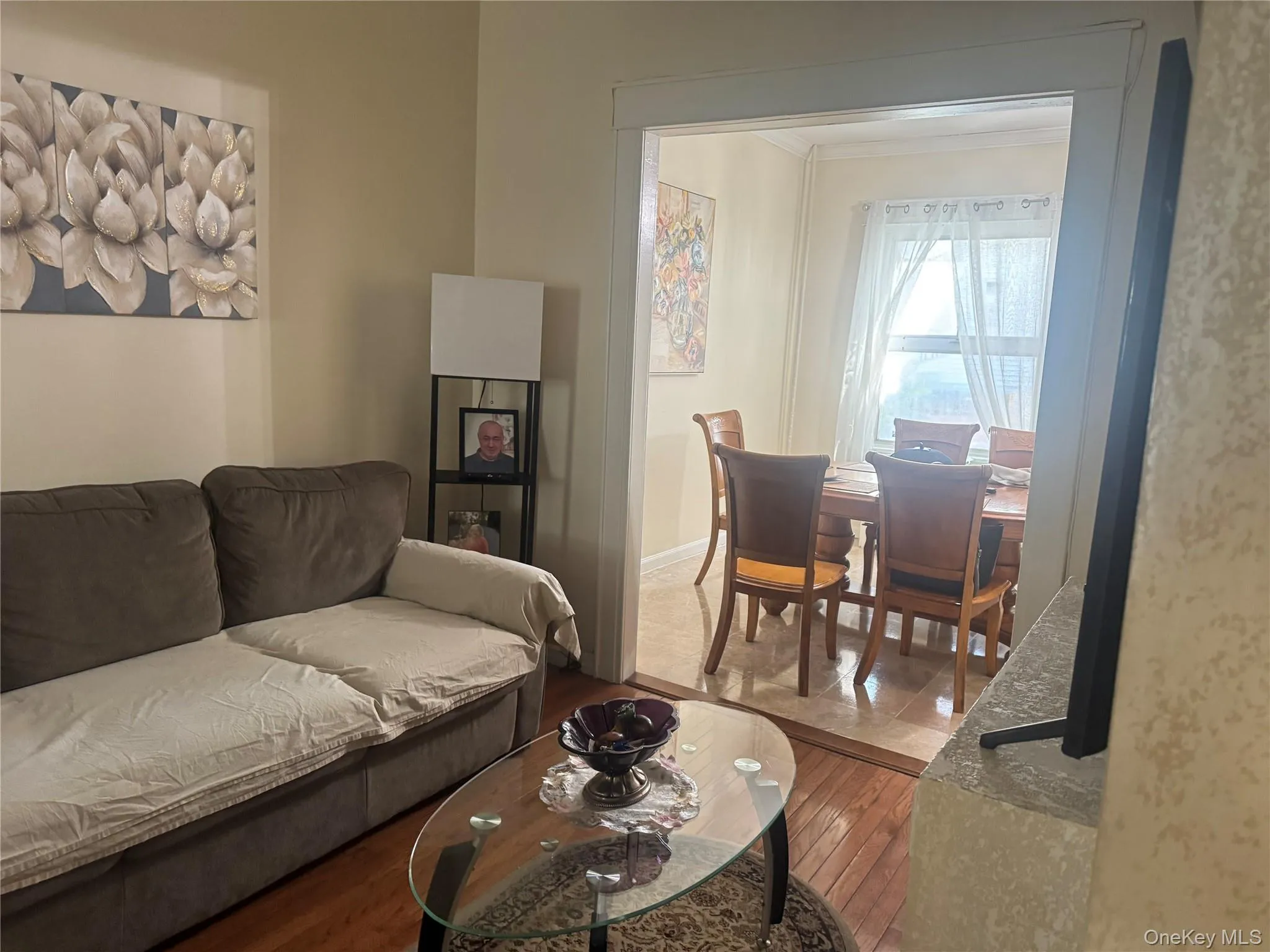 8058 88th Road, New York, NY, 3 Bedrooms Bedrooms, 6 Rooms Rooms,1 BathroomBathrooms,Residential,For Rent,88th,0,997998 8058 88th Road, New York, NY, 3 Bedrooms Bedrooms, 6 Rooms Rooms,1 BathroomBathrooms,Residential,For Rent,88th,0,997998