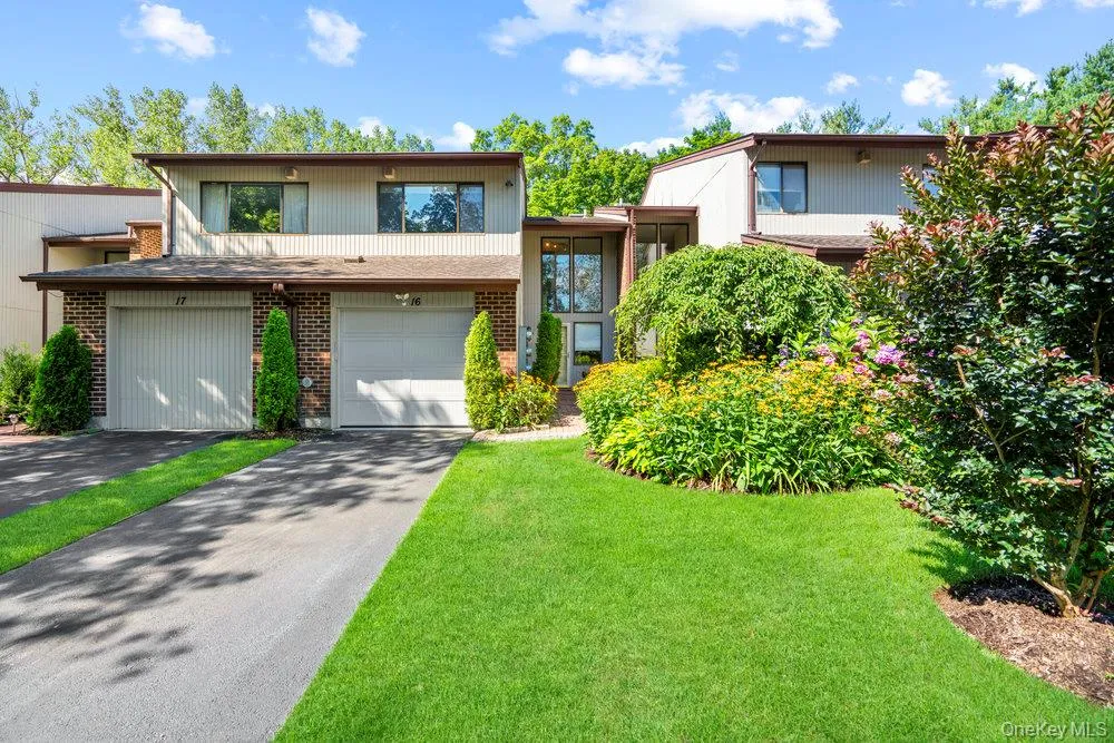 16 Club Drive, Oyster Bay, NY, 3 Bedrooms Bedrooms, 5 Rooms Rooms,2 BathroomsBathrooms,Residential Lease,For Rent,Club,0,997999 16 Club Drive, Oyster Bay, NY, 3 Bedrooms Bedrooms, 5 Rooms Rooms,2 BathroomsBathrooms,Residential Lease,For Rent,Club,0,997999