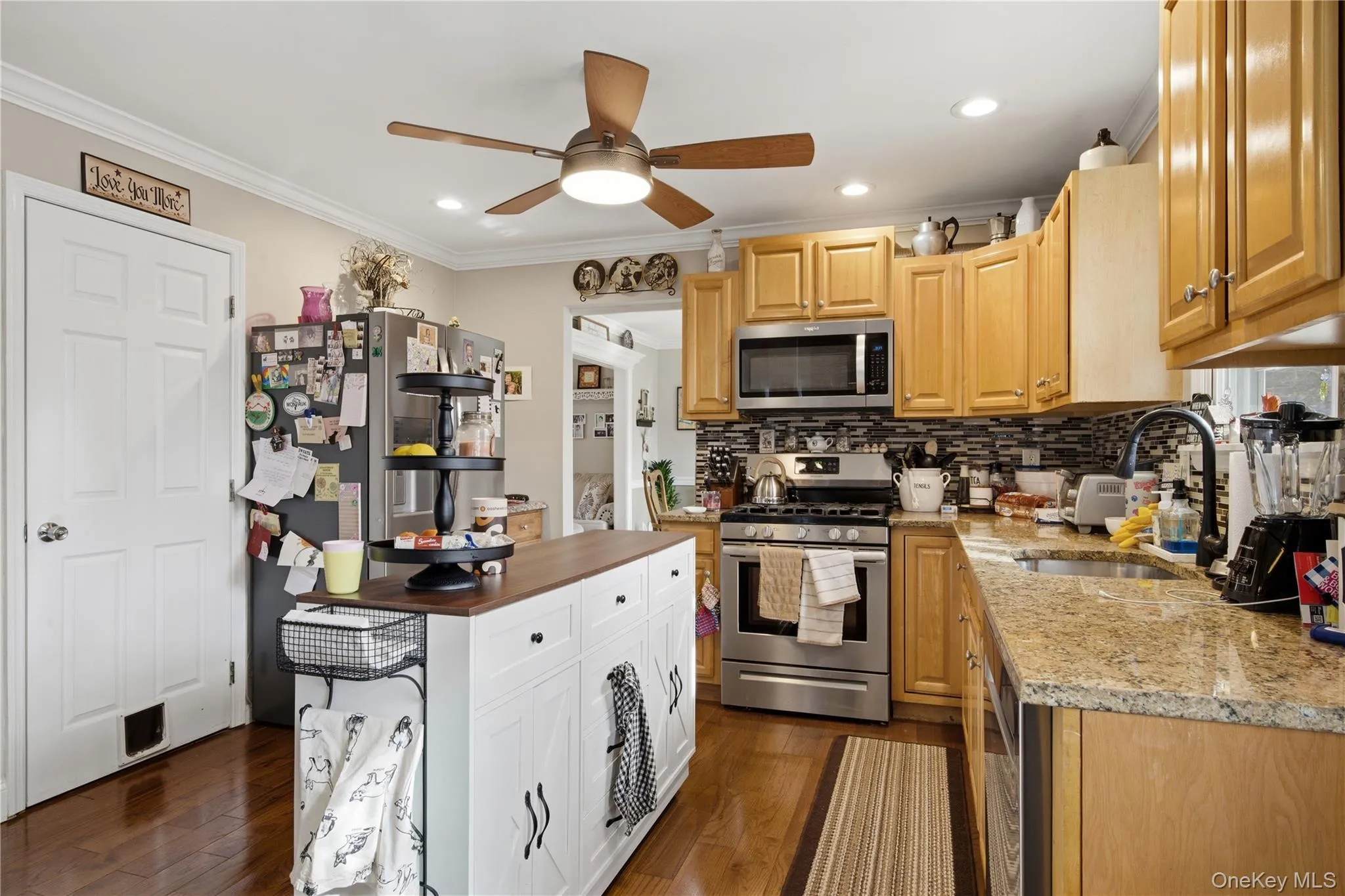 38 Elizabeth Drive, Riverhead, NY, 3 Bedrooms Bedrooms, 7 Rooms Rooms,3 BathroomsBathrooms,Residential,For Rent,Elizabeth,0,998001 38 Elizabeth Drive, Riverhead, NY, 3 Bedrooms Bedrooms, 7 Rooms Rooms,3 BathroomsBathrooms,Residential,For Rent,Elizabeth,0,998001