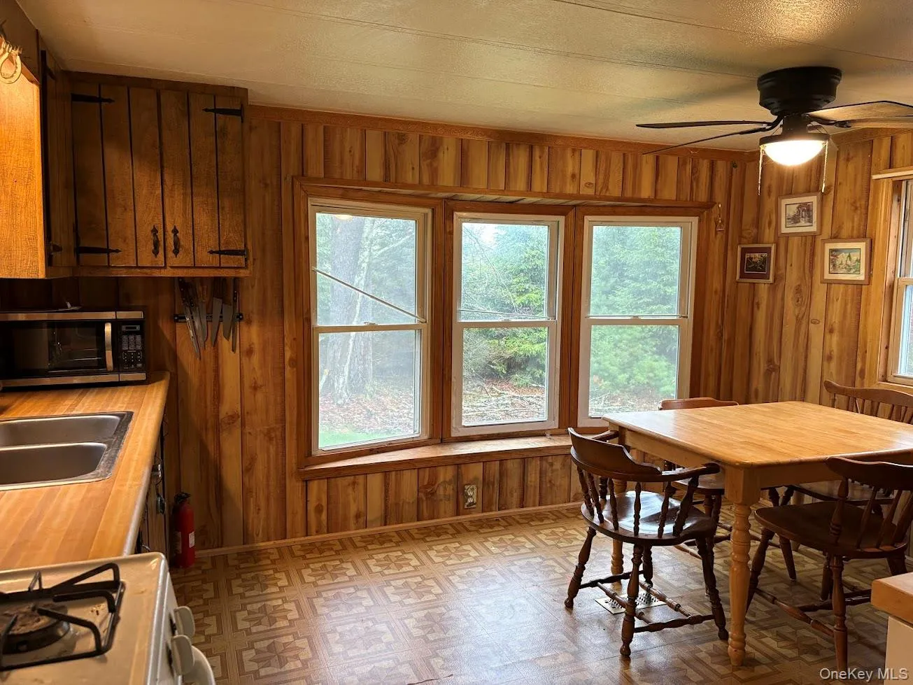 39 Hartung Road, Highland, NY, 3 Bedrooms Bedrooms, 6 Rooms Rooms,1 BathroomBathrooms,Residential,For Rent,Hartung,0,998011 39 Hartung Road, Highland, NY, 3 Bedrooms Bedrooms, 6 Rooms Rooms,1 BathroomBathrooms,Residential,For Rent,Hartung,0,998011