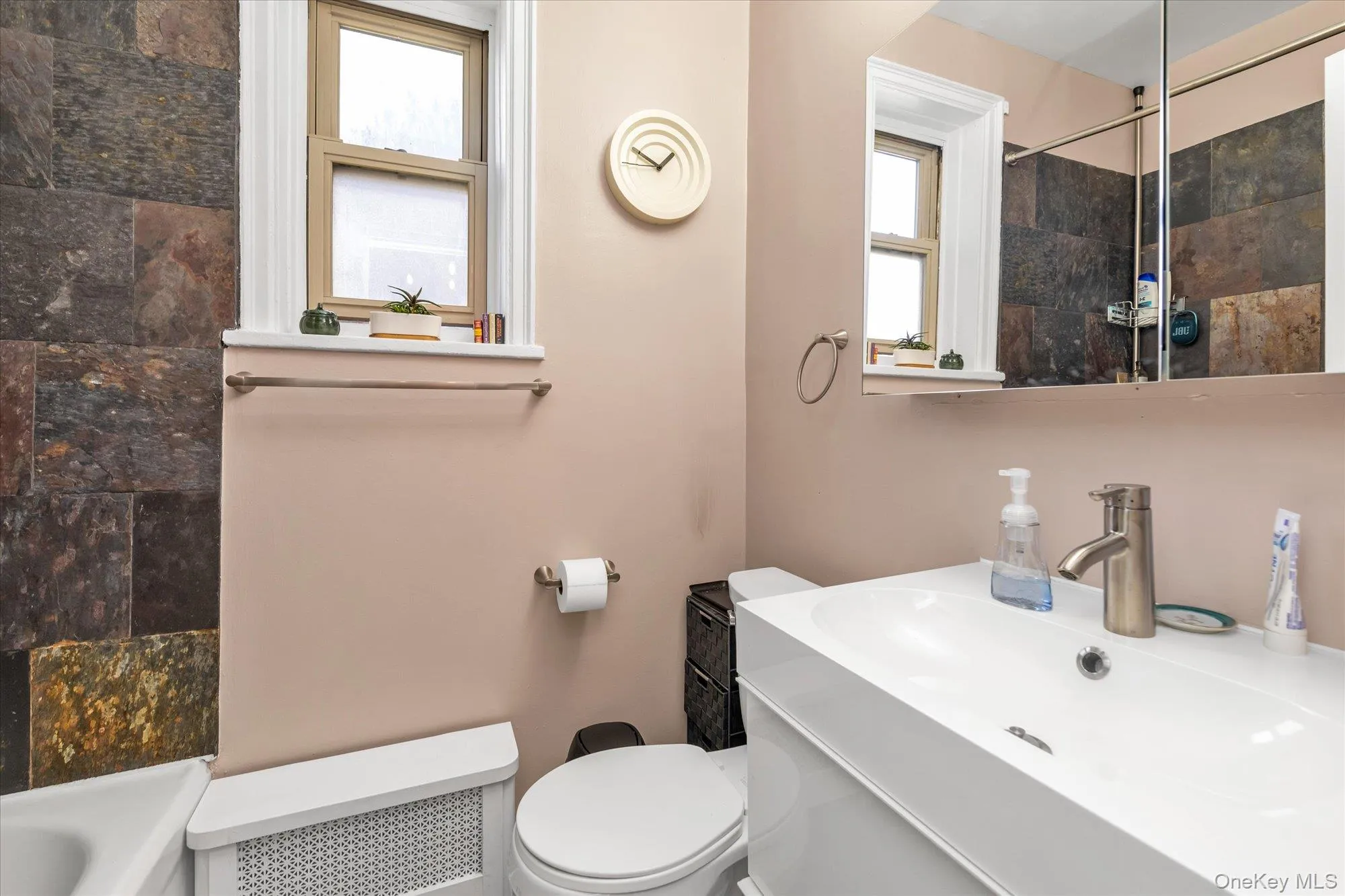 48-55 43rd Street, New York, NY, 1 Bedroom Bedrooms, 4 Rooms Rooms,1 BathroomBathrooms,Residential Lease,For Rent,43rd,0,998013 48-55 43rd Street, New York, NY, 1 Bedroom Bedrooms, 4 Rooms Rooms,1 BathroomBathrooms,Residential Lease,For Rent,43rd,0,998013