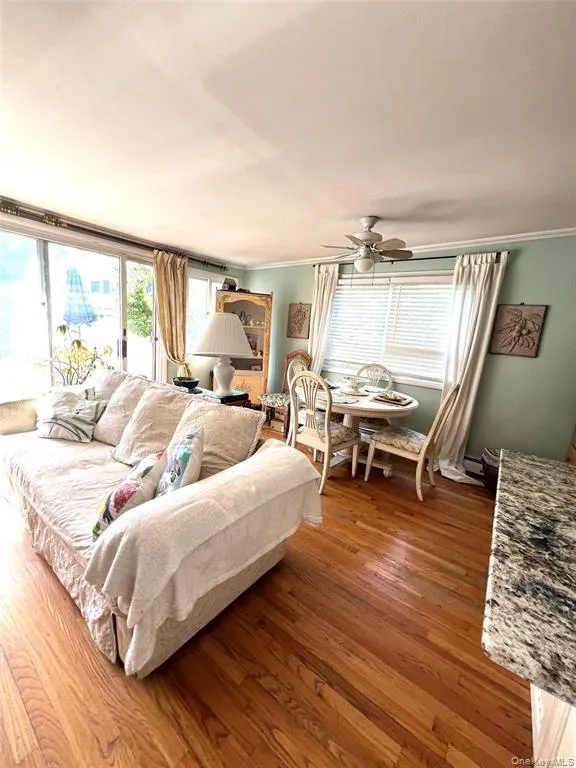 129 Flamingo Street, Hempstead, NY, 2 Bedrooms Bedrooms, 5 Rooms Rooms,2 BathroomsBathrooms,Residential Lease,For Rent,Flamingo,0,998027 129 Flamingo Street, Hempstead, NY, 2 Bedrooms Bedrooms, 5 Rooms Rooms,2 BathroomsBathrooms,Residential Lease,For Rent,Flamingo,0,998027