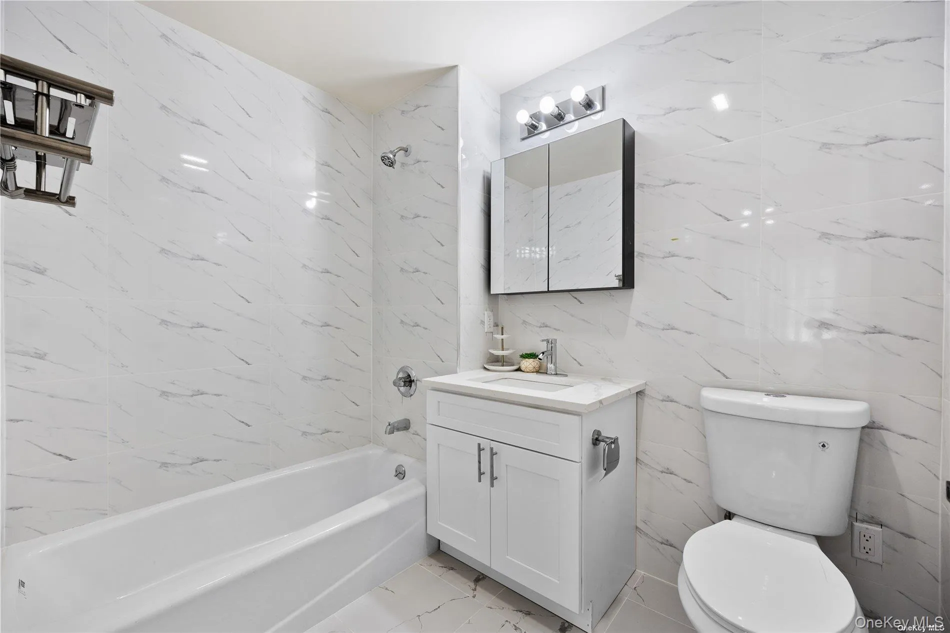 141-15 Cherry Avenue, New York, NY, 2 Bedrooms Bedrooms, 5 Rooms Rooms,2 BathroomsBathrooms,Residential,For Rent,Cherry,0,998029 141-15 Cherry Avenue, New York, NY, 2 Bedrooms Bedrooms, 5 Rooms Rooms,2 BathroomsBathrooms,Residential,For Rent,Cherry,0,998029