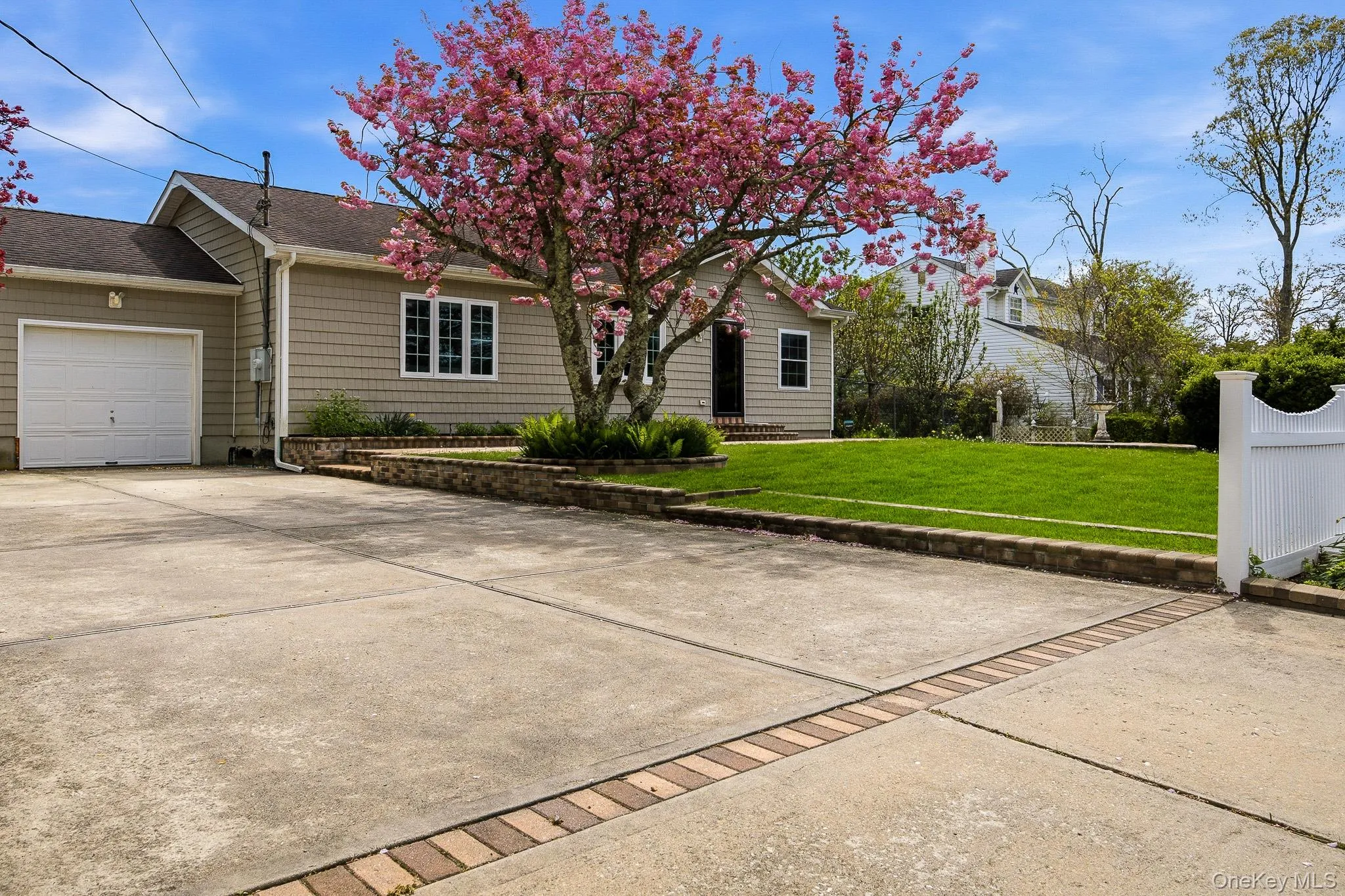 46 Lafayette Drive, Brookhaven, NY, 3 Bedrooms Bedrooms, 7 Rooms Rooms,2 BathroomsBathrooms,Residential,For Rent,Lafayette,0,998034 46 Lafayette Drive, Brookhaven, NY, 3 Bedrooms Bedrooms, 7 Rooms Rooms,2 BathroomsBathrooms,Residential,For Rent,Lafayette,0,998034