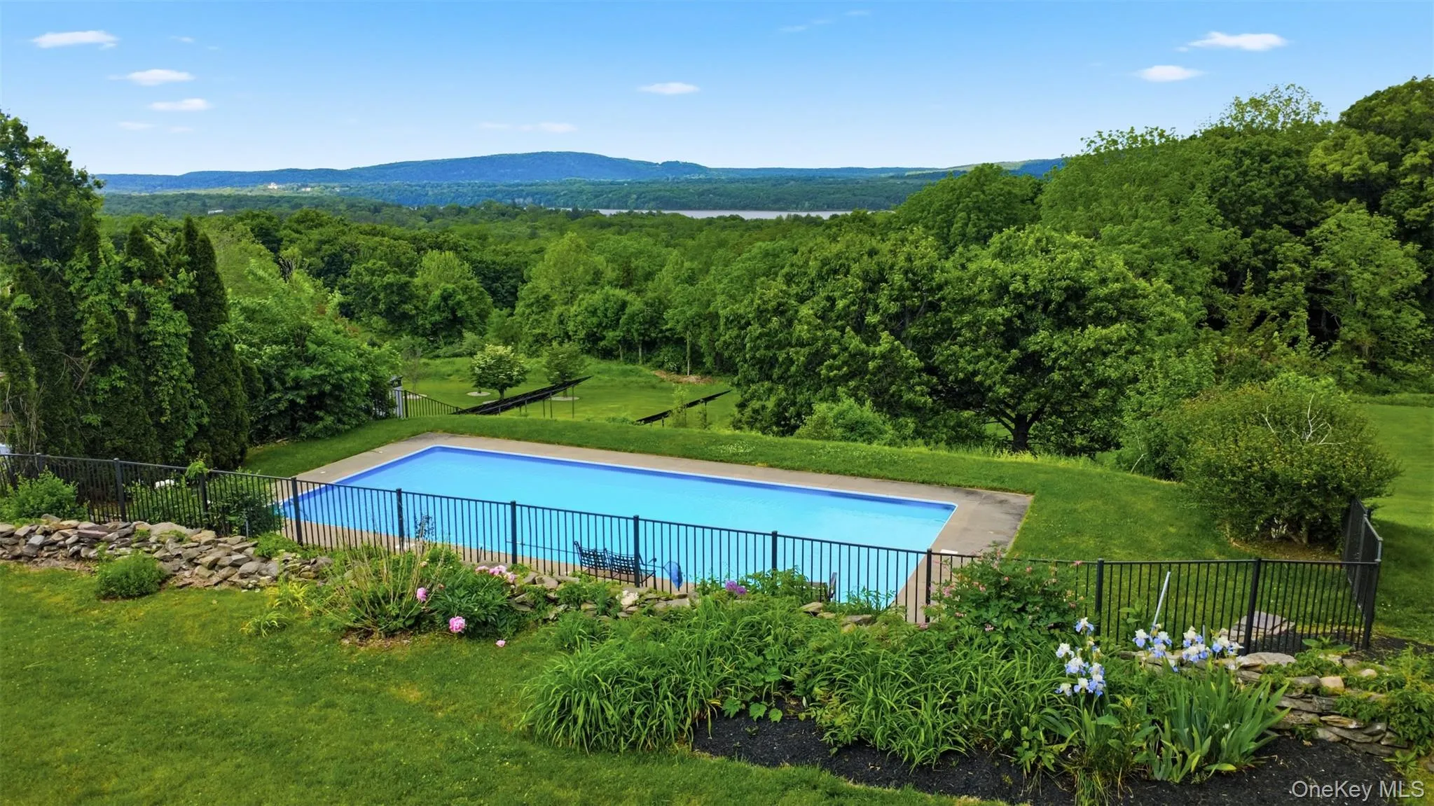13 Spy Glass Lane, Hyde Park, NY, 3 Bedrooms Bedrooms, 9 Rooms Rooms,3 BathroomsBathrooms,Residential,For Rent,Spy Glass,0,998036 13 Spy Glass Lane, Hyde Park, NY, 3 Bedrooms Bedrooms, 9 Rooms Rooms,3 BathroomsBathrooms,Residential,For Rent,Spy Glass,0,998036