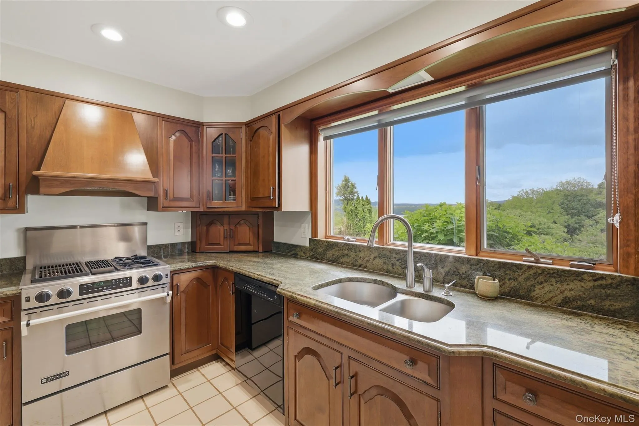 13 Spy Glass Lane, Hyde Park, NY, 3 Bedrooms Bedrooms, 9 Rooms Rooms,3 BathroomsBathrooms,Residential,For Rent,Spy Glass,0,998036 13 Spy Glass Lane, Hyde Park, NY, 3 Bedrooms Bedrooms, 9 Rooms Rooms,3 BathroomsBathrooms,Residential,For Rent,Spy Glass,0,998036