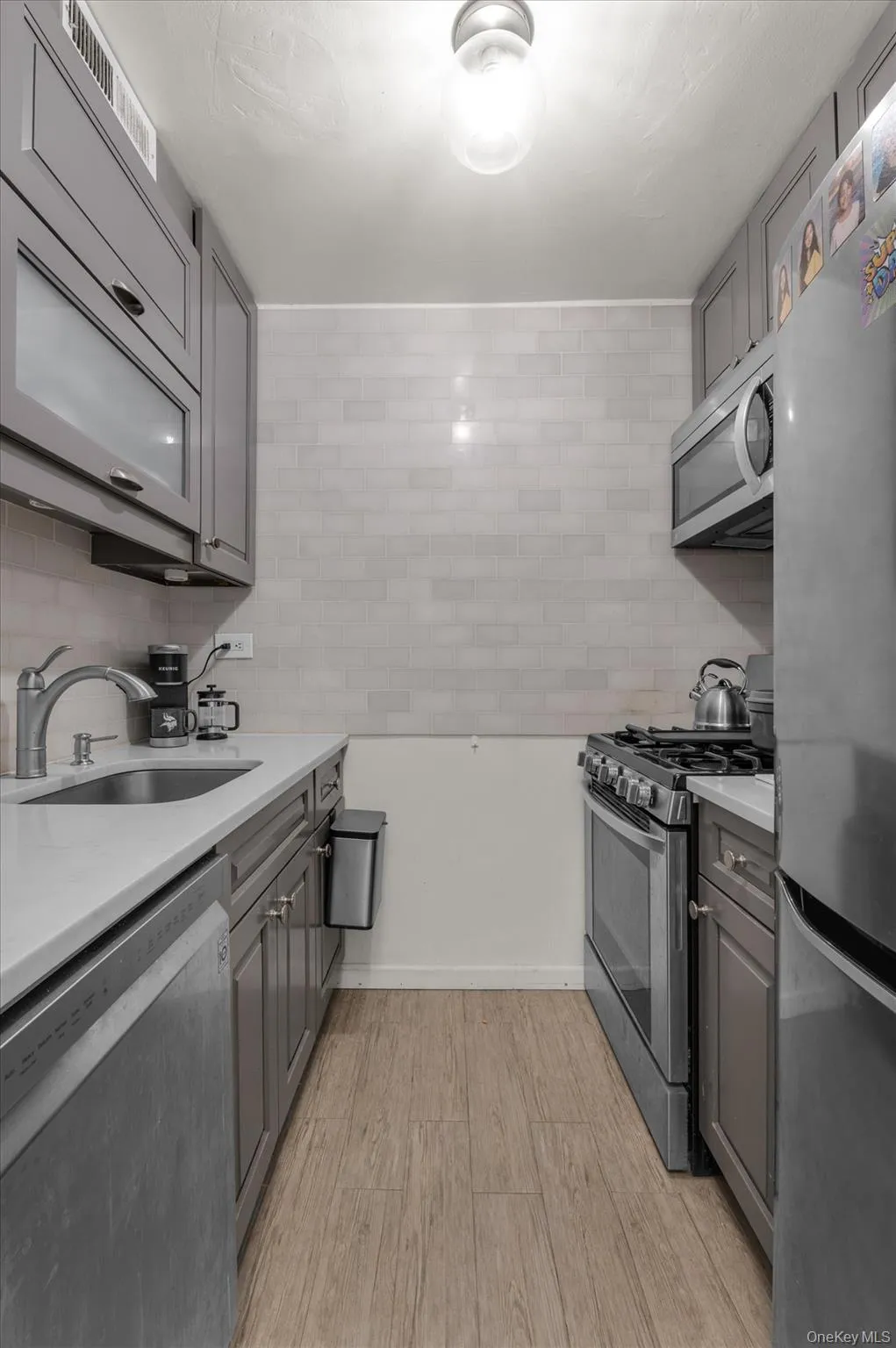 17-85 215 Street, New York, NY, 1 Bedroom Bedrooms, 3 Rooms Rooms,1 BathroomBathrooms,Residential,For Rent,215,0,998049 17-85 215 Street, New York, NY, 1 Bedroom Bedrooms, 3 Rooms Rooms,1 BathroomBathrooms,Residential,For Rent,215,0,998049