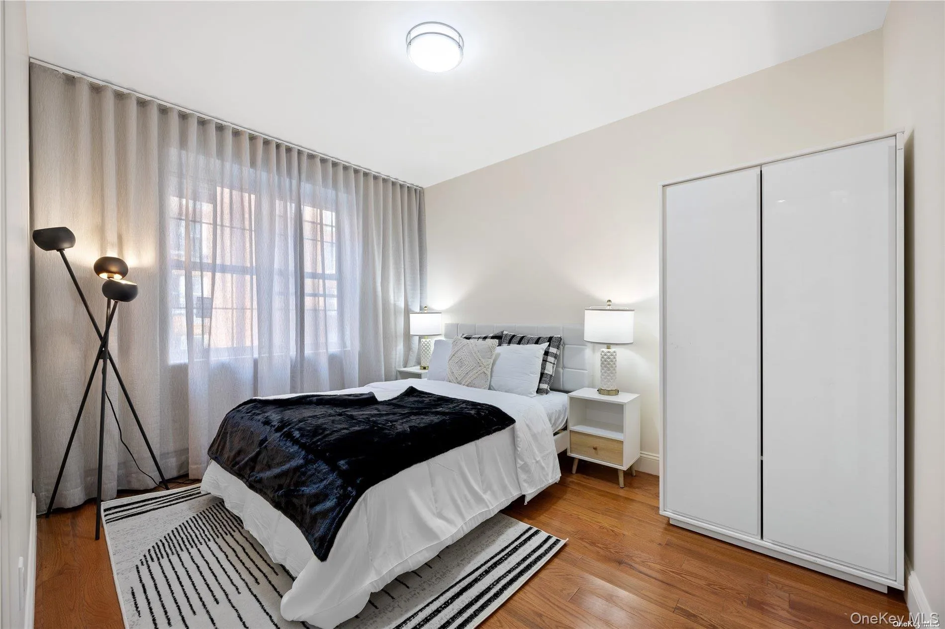 141-15 Cherry Avenue, New York, NY, 1 Bedroom Bedrooms, 3 Rooms Rooms,1 BathroomBathrooms,Residential,For Rent,Cherry,0,KEY998050 141-15 Cherry Avenue, New York, NY, 1 Bedroom Bedrooms, 3 Rooms Rooms,1 BathroomBathrooms,Residential,For Rent,Cherry,0,KEY998050