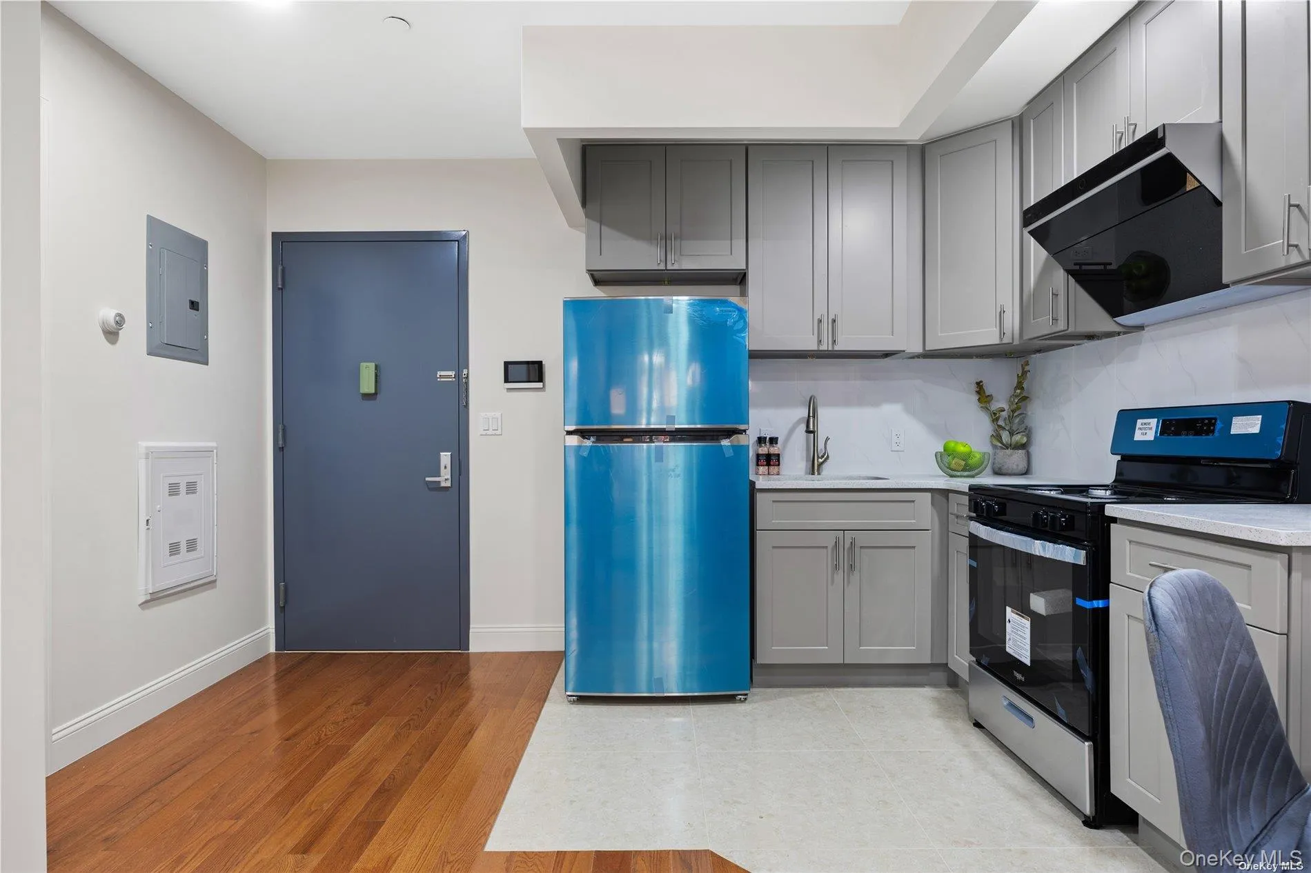 141-15 Cherry Avenue, New York, NY, 1 Bedroom Bedrooms, 3 Rooms Rooms,1 BathroomBathrooms,Residential,For Rent,Cherry,0,KEY998050 141-15 Cherry Avenue, New York, NY, 1 Bedroom Bedrooms, 3 Rooms Rooms,1 BathroomBathrooms,Residential,For Rent,Cherry,0,KEY998050