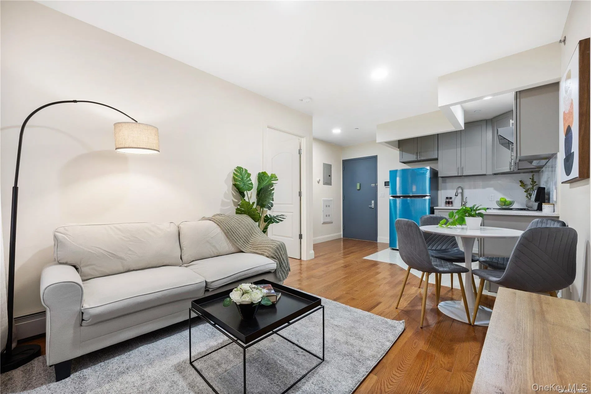 141-15 Cherry Avenue, New York, NY, 2 Bedrooms Bedrooms, 5 Rooms Rooms,2 BathroomsBathrooms,Residential,For Rent,Cherry,0,998053 141-15 Cherry Avenue, New York, NY, 2 Bedrooms Bedrooms, 5 Rooms Rooms,2 BathroomsBathrooms,Residential,For Rent,Cherry,0,998053