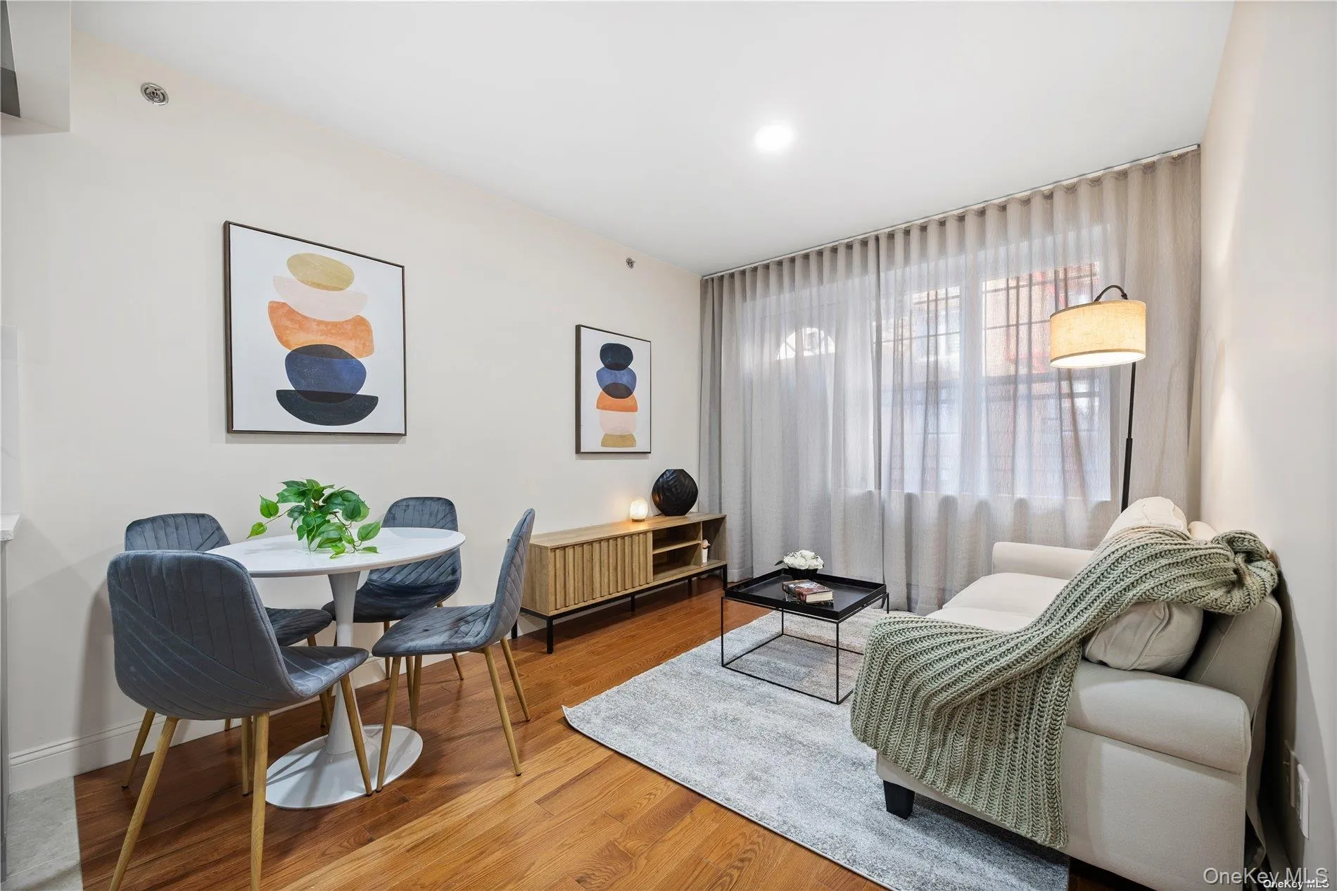 141-15 Cherry Avenue, New York, NY, 2 Bedrooms Bedrooms, 5 Rooms Rooms,2 BathroomsBathrooms,Residential,For Rent,Cherry,0,998053 141-15 Cherry Avenue, New York, NY, 2 Bedrooms Bedrooms, 5 Rooms Rooms,2 BathroomsBathrooms,Residential,For Rent,Cherry,0,998053