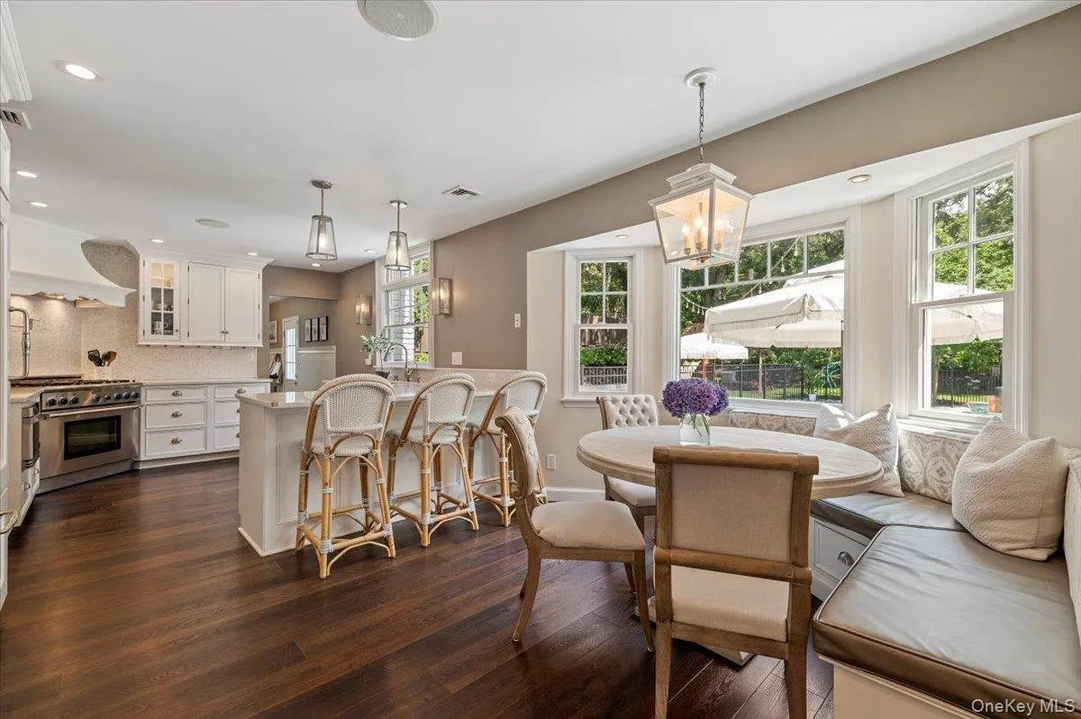 8 Rochelle Lane, Smithtown, NY, 4 Bedrooms Bedrooms, 13 Rooms Rooms,2 BathroomsBathrooms,Residential,For Rent,Rochelle,0,998058 8 Rochelle Lane, Smithtown, NY, 4 Bedrooms Bedrooms, 13 Rooms Rooms,2 BathroomsBathrooms,Residential,For Rent,Rochelle,0,998058