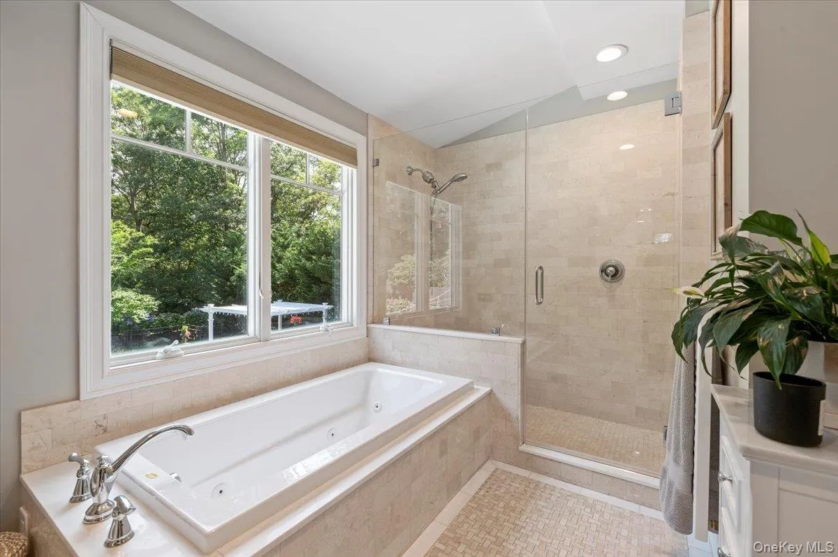 8 Rochelle Lane, Smithtown, NY, 4 Bedrooms Bedrooms, 13 Rooms Rooms,2 BathroomsBathrooms,Residential,For Rent,Rochelle,0,998058 8 Rochelle Lane, Smithtown, NY, 4 Bedrooms Bedrooms, 13 Rooms Rooms,2 BathroomsBathrooms,Residential,For Rent,Rochelle,0,998058