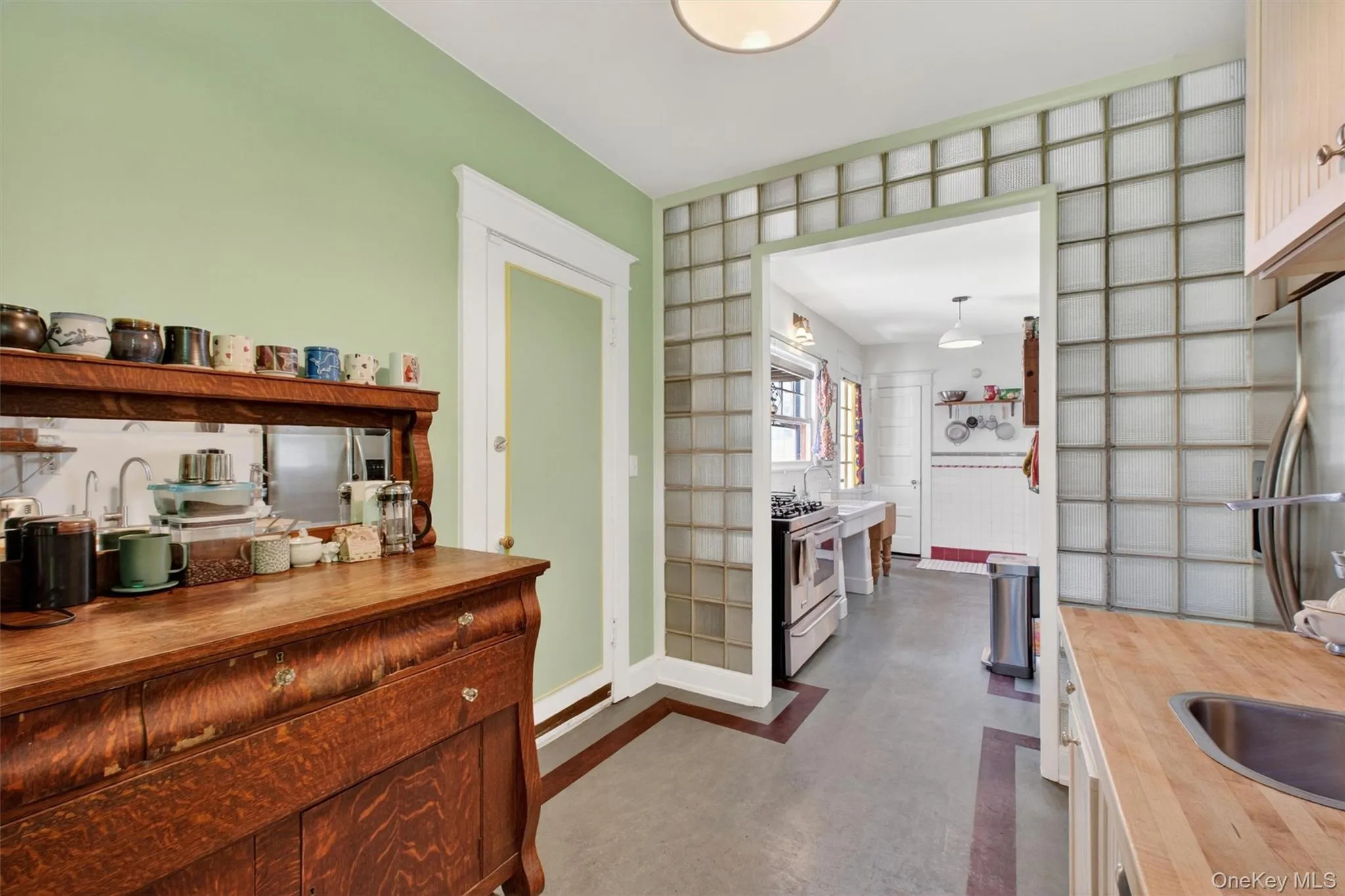 96 Hooker Avenue, Poughkeepsie, NY, 4 Bedrooms Bedrooms, 10 Rooms Rooms,4 BathroomsBathrooms,Residential Sale,For Rent,Hooker,0,998059 96 Hooker Avenue, Poughkeepsie, NY, 4 Bedrooms Bedrooms, 10 Rooms Rooms,4 BathroomsBathrooms,Residential Sale,For Rent,Hooker,0,998059