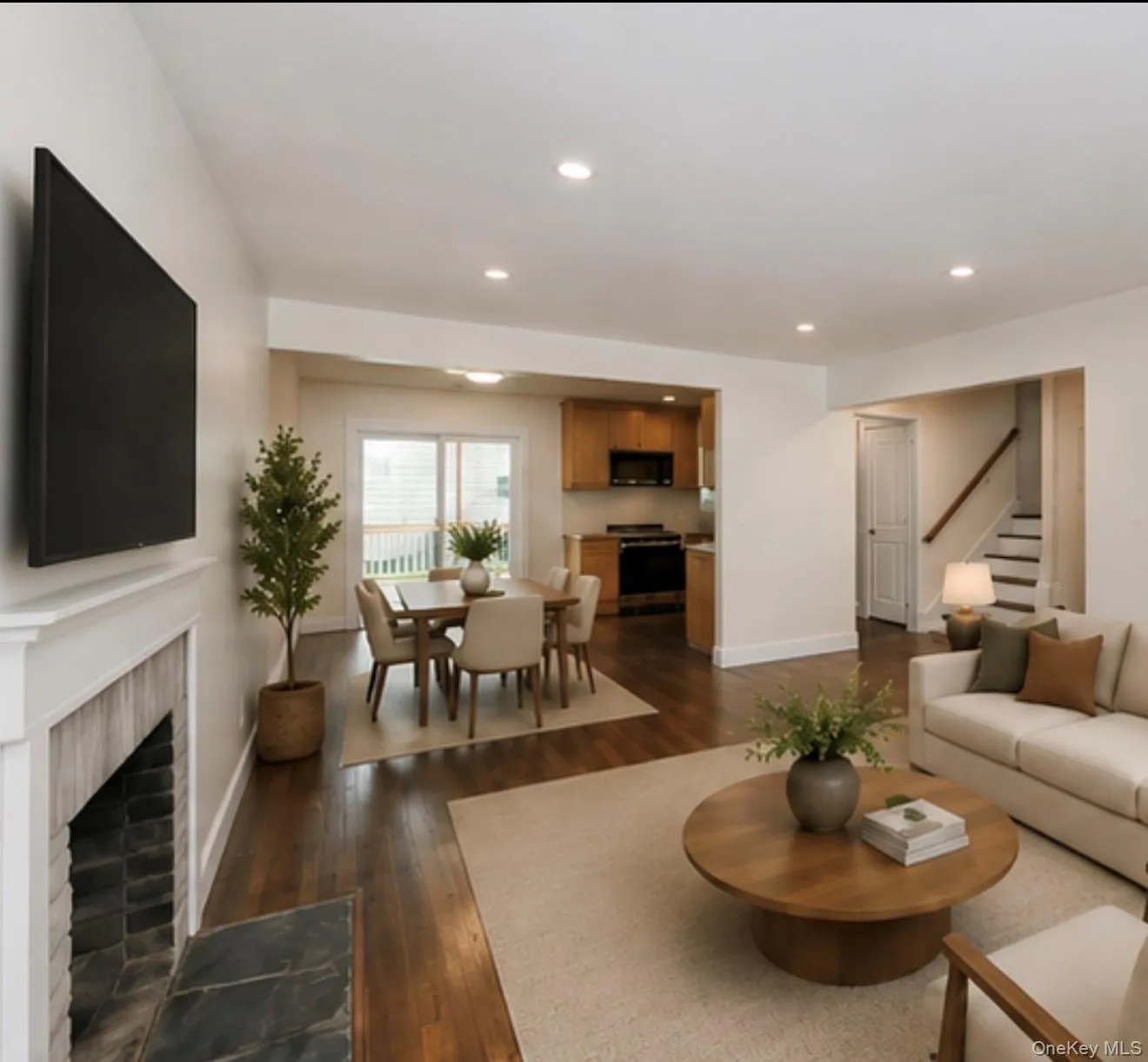 29 Bennett Avenue, Huntington, NY, 3 Bedrooms Bedrooms, 6 Rooms Rooms,2 BathroomsBathrooms,Residential,For Rent,Bennett,0,998074 29 Bennett Avenue, Huntington, NY, 3 Bedrooms Bedrooms, 6 Rooms Rooms,2 BathroomsBathrooms,Residential,For Rent,Bennett,0,998074