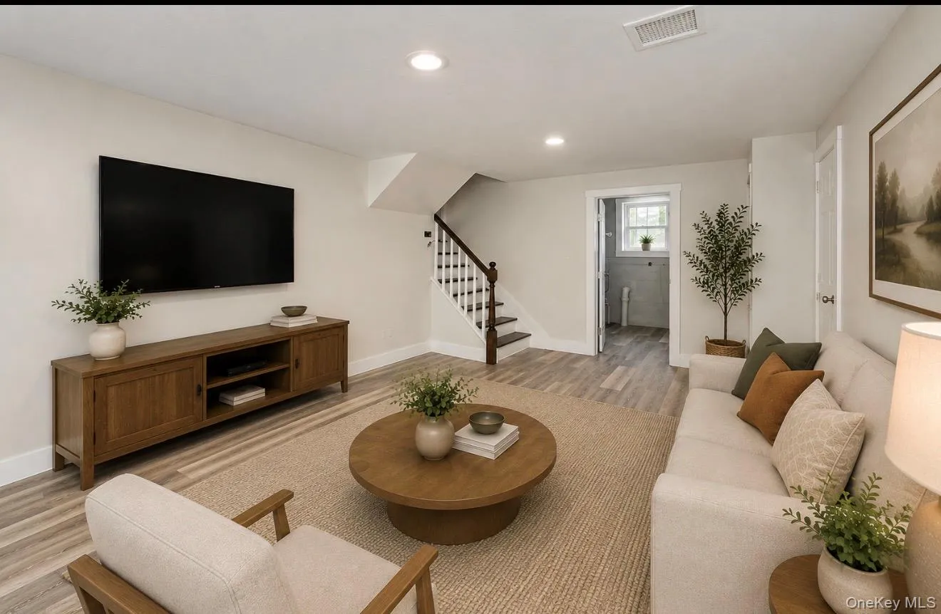 29 Bennett Avenue, Huntington, NY, 3 Bedrooms Bedrooms, 6 Rooms Rooms,2 BathroomsBathrooms,Residential,For Rent,Bennett,0,998074 29 Bennett Avenue, Huntington, NY, 3 Bedrooms Bedrooms, 6 Rooms Rooms,2 BathroomsBathrooms,Residential,For Rent,Bennett,0,998074