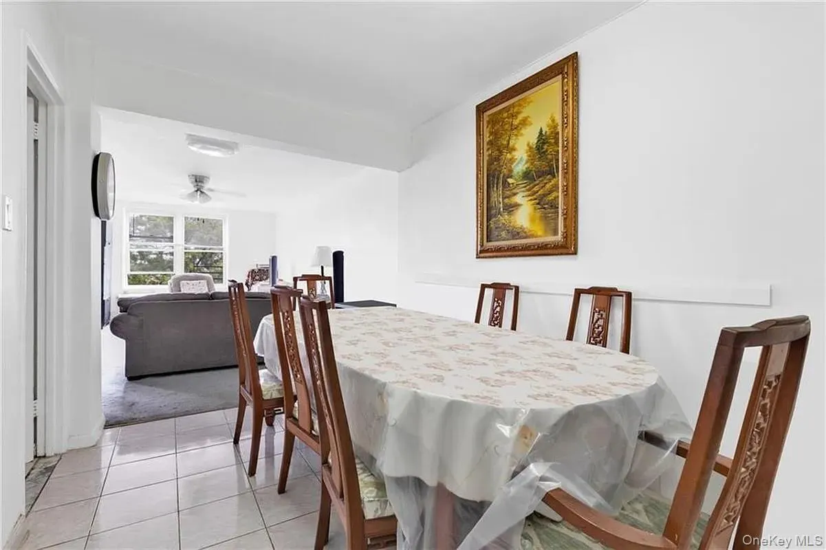 2580 Ocean Parkway, New York, NY, 2 Bedrooms Bedrooms, 4 Rooms Rooms,1 BathroomBathrooms,Residential,For Rent,Ocean,0,998082 2580 Ocean Parkway, New York, NY, 2 Bedrooms Bedrooms, 4 Rooms Rooms,1 BathroomBathrooms,Residential,For Rent,Ocean,0,998082