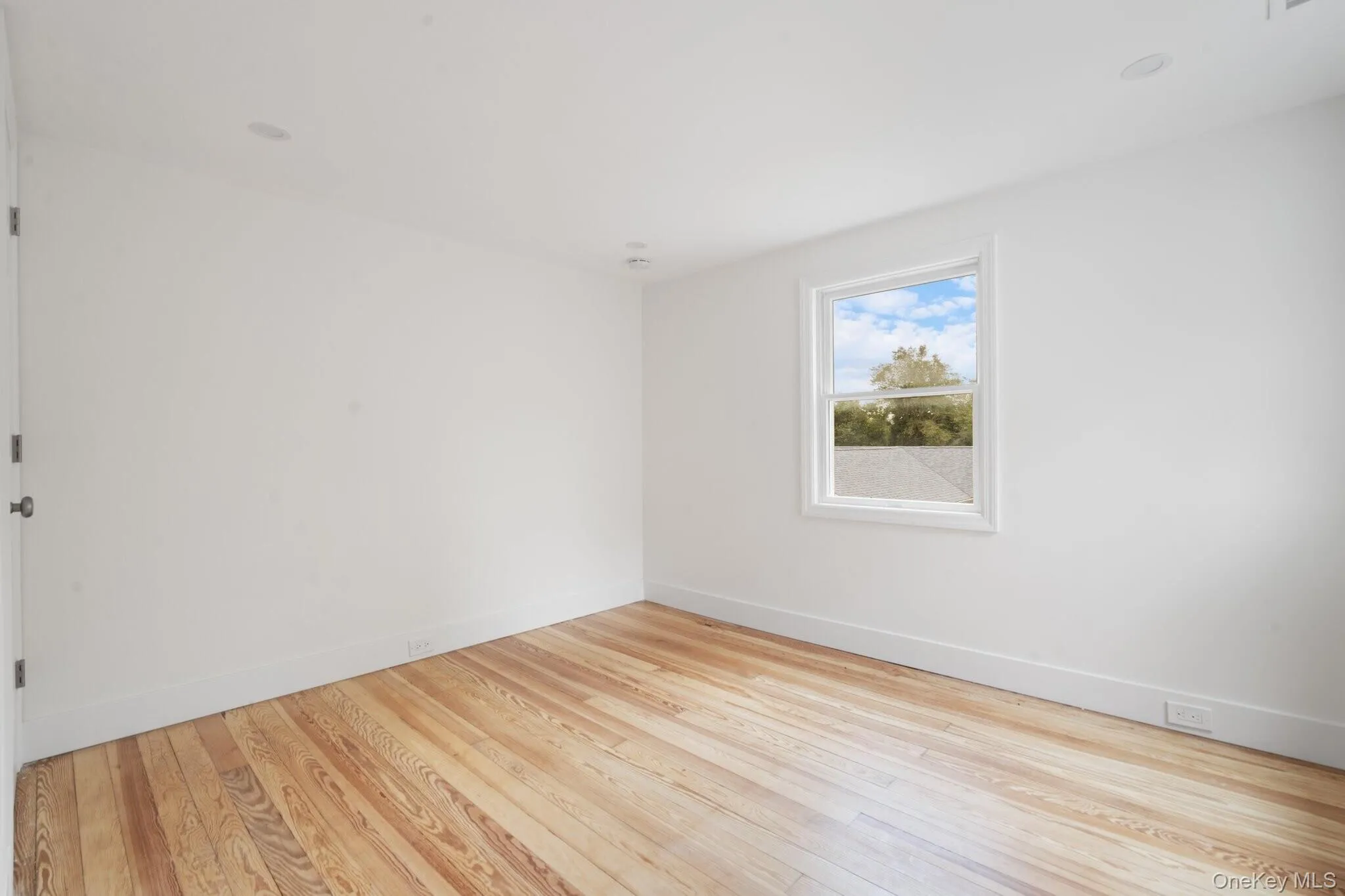 1228 Roanoke Avenue, Riverhead, NY, 1 Bedroom Bedrooms, 3 Rooms Rooms,1 BathroomBathrooms,Residential Lease,For Rent,Roanoke,0,998083 1228 Roanoke Avenue, Riverhead, NY, 1 Bedroom Bedrooms, 3 Rooms Rooms,1 BathroomBathrooms,Residential Lease,For Rent,Roanoke,0,998083