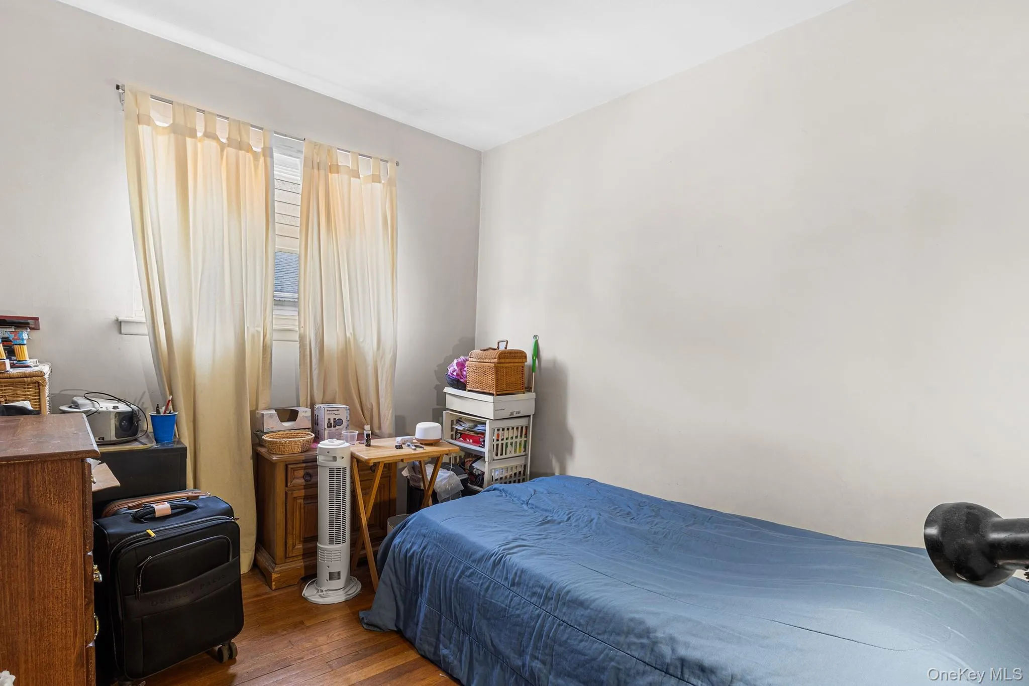 12239 Long Street, New York, NY, 3 Bedrooms Bedrooms, 6 Rooms Rooms,1 BathroomBathrooms,Residential,For Rent,Long,0,998085 12239 Long Street, New York, NY, 3 Bedrooms Bedrooms, 6 Rooms Rooms,1 BathroomBathrooms,Residential,For Rent,Long,0,998085