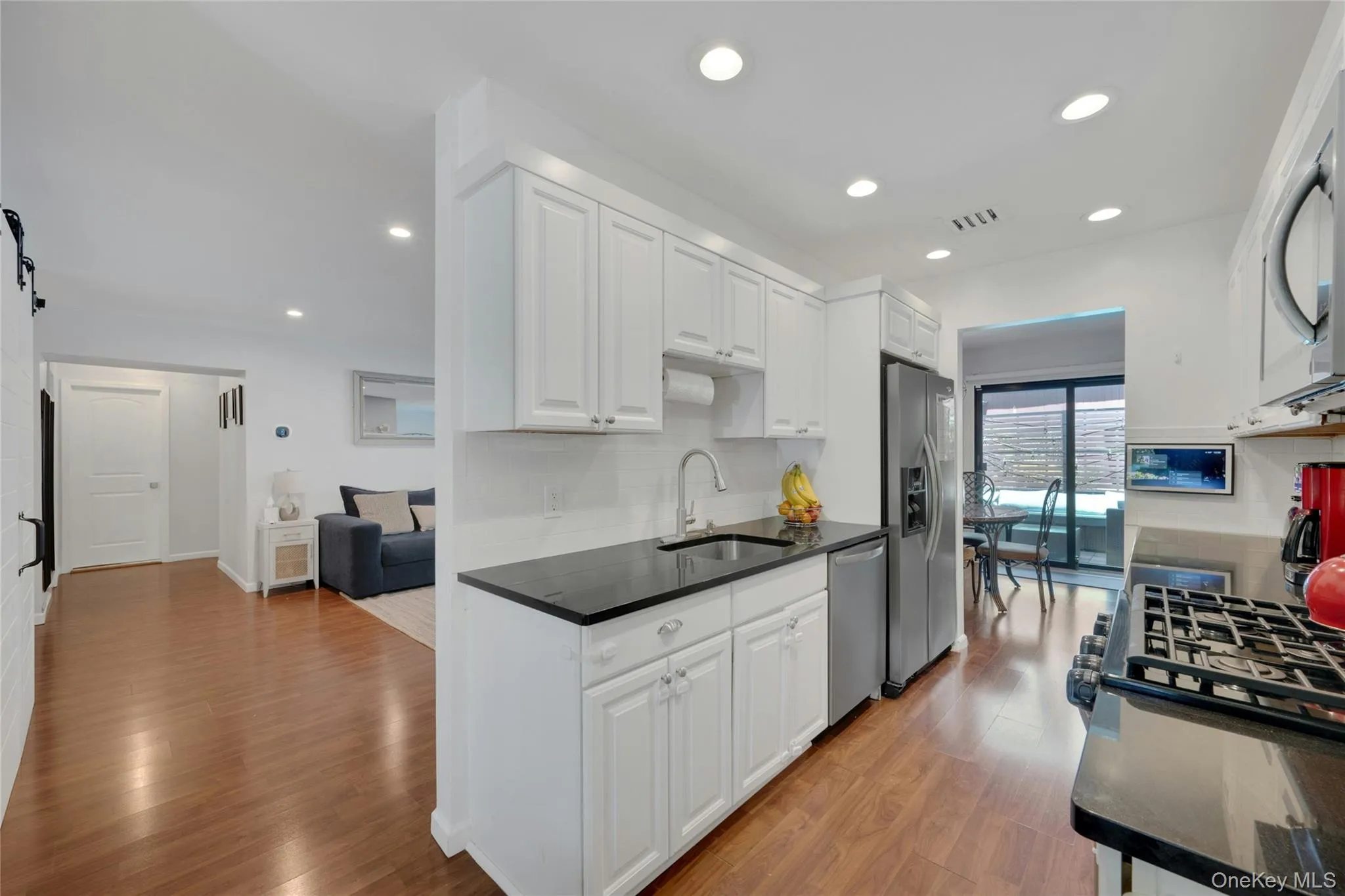 267 Martling Avenue, Greenburgh, NY, 2 Bedrooms Bedrooms, 6 Rooms Rooms,2 BathroomsBathrooms,Residential,For Rent,Martling,0,998086 267 Martling Avenue, Greenburgh, NY, 2 Bedrooms Bedrooms, 6 Rooms Rooms,2 BathroomsBathrooms,Residential,For Rent,Martling,0,998086
