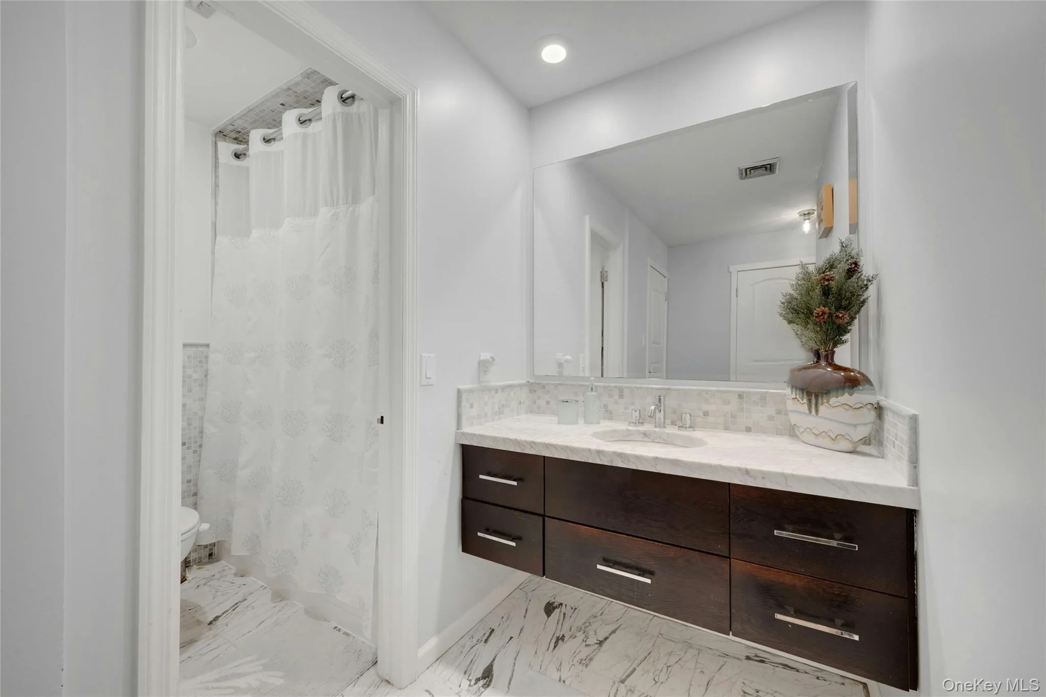 267 Martling Avenue, Greenburgh, NY, 2 Bedrooms Bedrooms, 6 Rooms Rooms,2 BathroomsBathrooms,Residential,For Rent,Martling,0,998086 267 Martling Avenue, Greenburgh, NY, 2 Bedrooms Bedrooms, 6 Rooms Rooms,2 BathroomsBathrooms,Residential,For Rent,Martling,0,998086