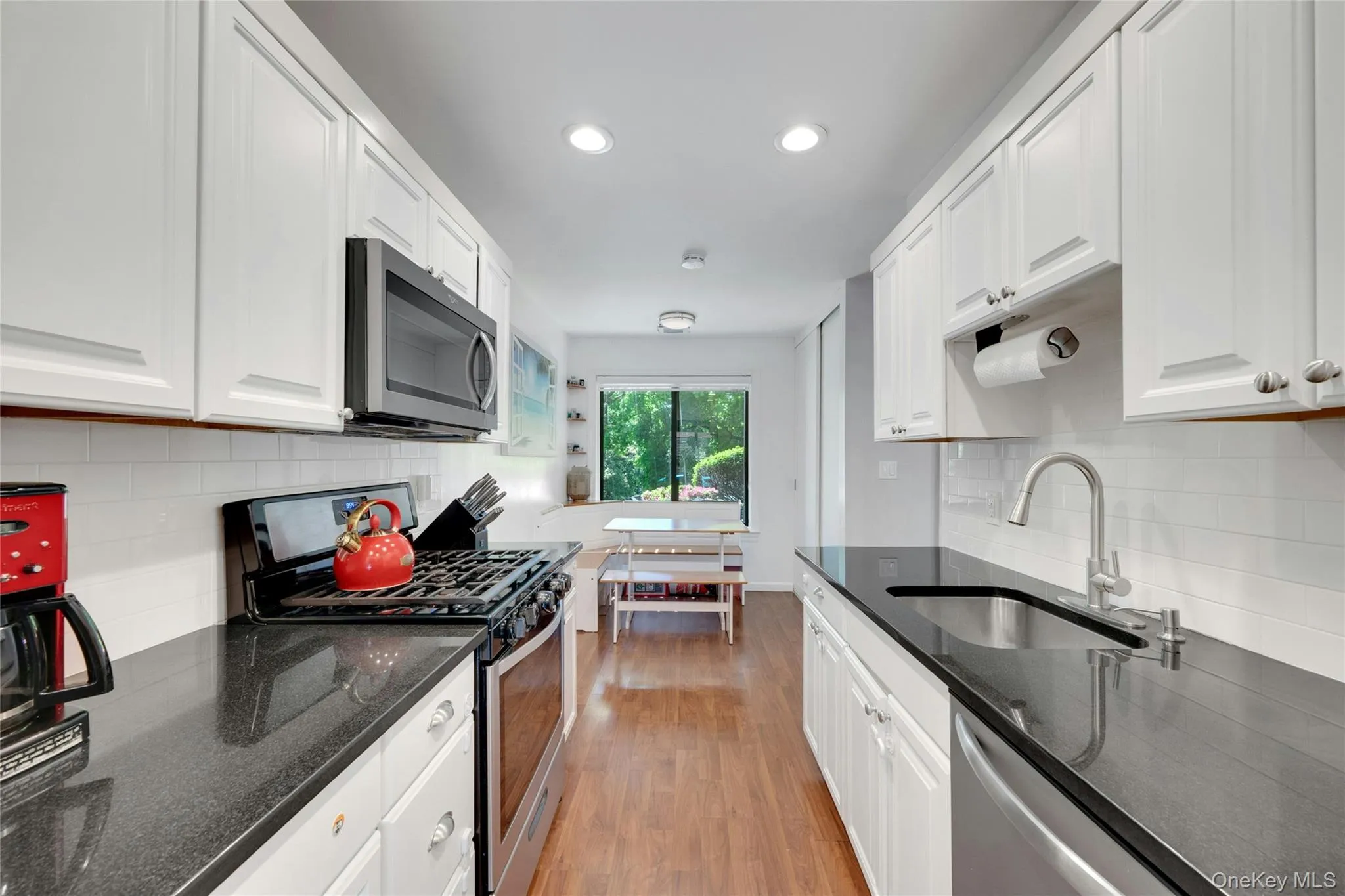 267 Martling Avenue, Greenburgh, NY, 2 Bedrooms Bedrooms, 6 Rooms Rooms,2 BathroomsBathrooms,Residential,For Rent,Martling,0,998086 267 Martling Avenue, Greenburgh, NY, 2 Bedrooms Bedrooms, 6 Rooms Rooms,2 BathroomsBathrooms,Residential,For Rent,Martling,0,998086
