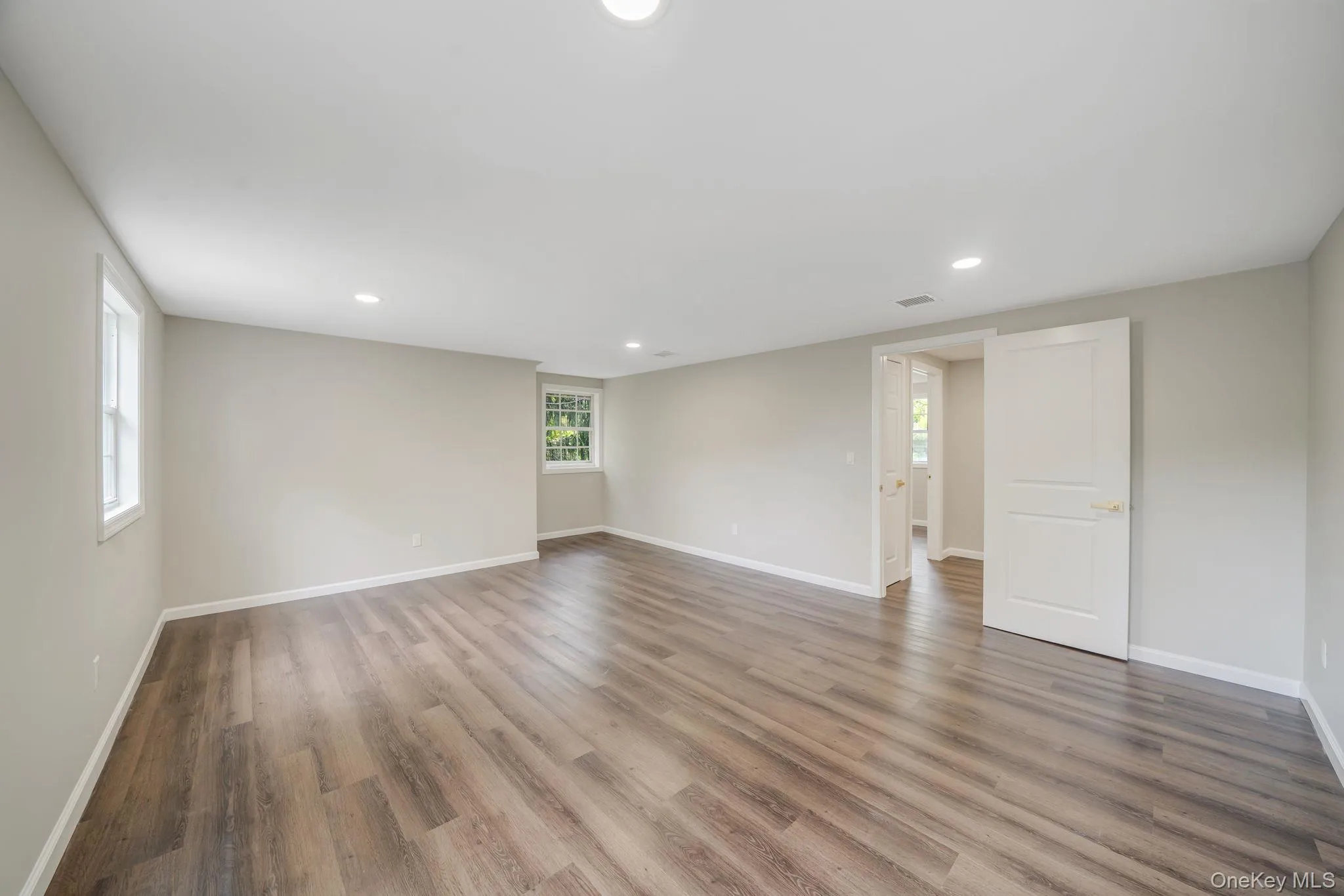 317 Haven Avenue, Brookhaven, NY, 4 Bedrooms Bedrooms, 9 Rooms Rooms,2 BathroomsBathrooms,Residential,For Rent,Haven,0,998087 317 Haven Avenue, Brookhaven, NY, 4 Bedrooms Bedrooms, 9 Rooms Rooms,2 BathroomsBathrooms,Residential,For Rent,Haven,0,998087