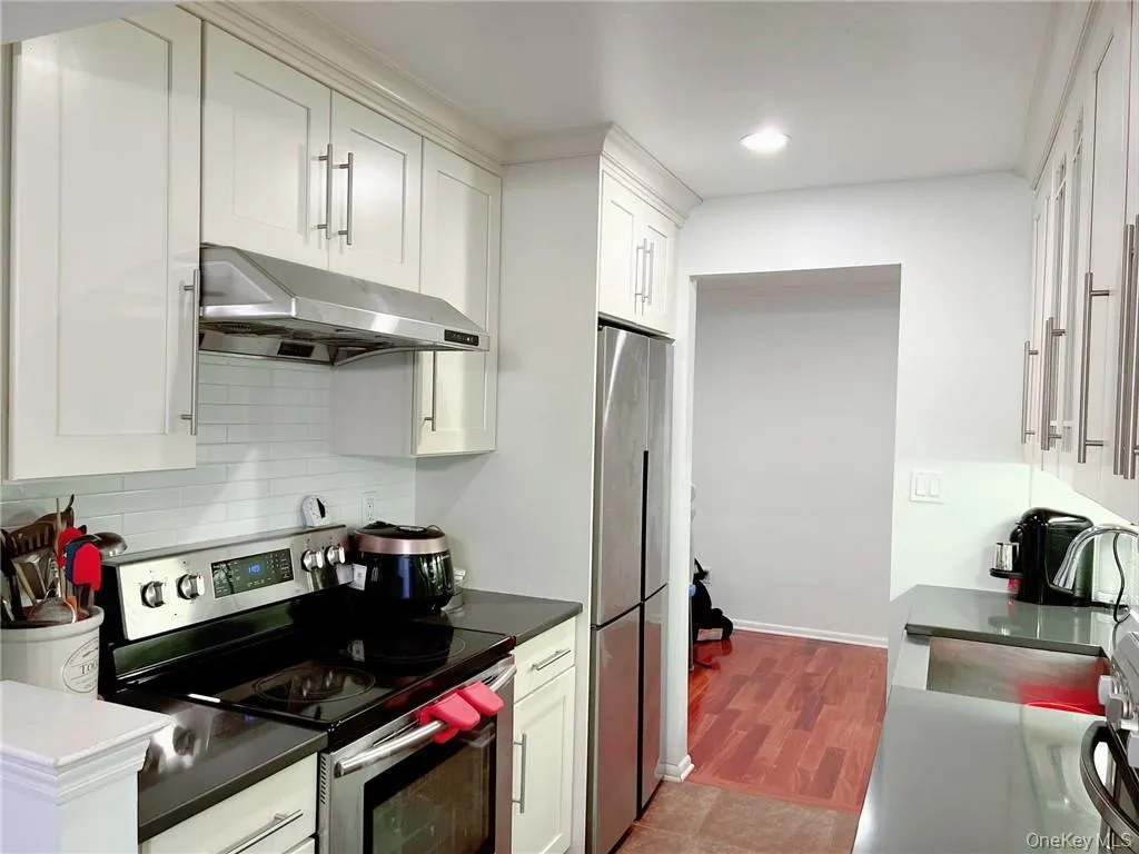 500 Central Park Avenue, Scarsdale, NY, 2 Bedrooms Bedrooms, ,2 BathroomsBathrooms,Residential Lease,For Rent,Central Park,0,998090 500 Central Park Avenue, Scarsdale, NY, 2 Bedrooms Bedrooms, ,2 BathroomsBathrooms,Residential Lease,For Rent,Central Park,0,998090