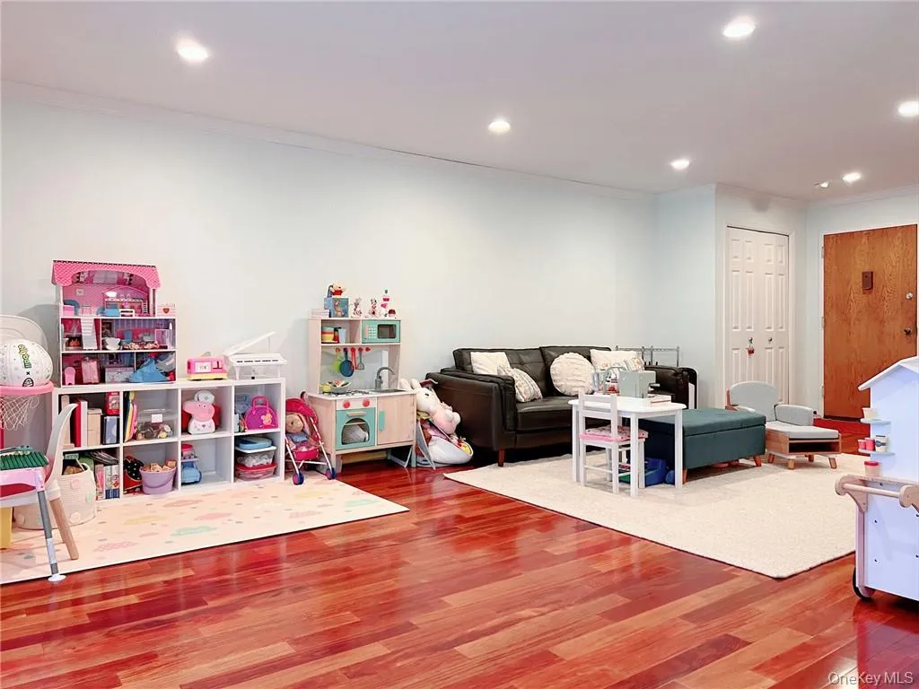 500 Central Park Avenue, Scarsdale, NY, 2 Bedrooms Bedrooms, ,2 BathroomsBathrooms,Residential Lease,For Rent,Central Park,0,998090 500 Central Park Avenue, Scarsdale, NY, 2 Bedrooms Bedrooms, ,2 BathroomsBathrooms,Residential Lease,For Rent,Central Park,0,998090