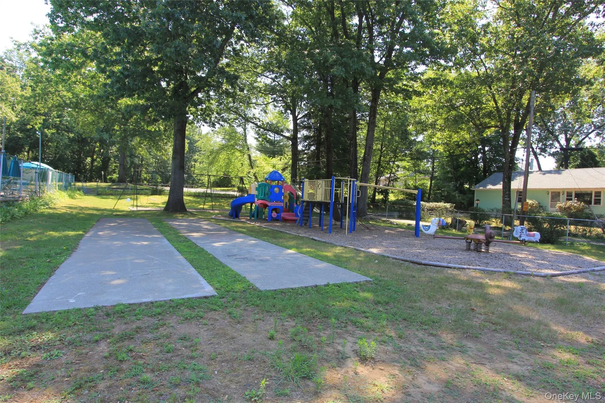 Spend the day with Shuffleboard, basketball, tennis, on the playground and in the community pool. Spend the day with Shuffleboard, basketball, tennis, on the playground and in the community pool.