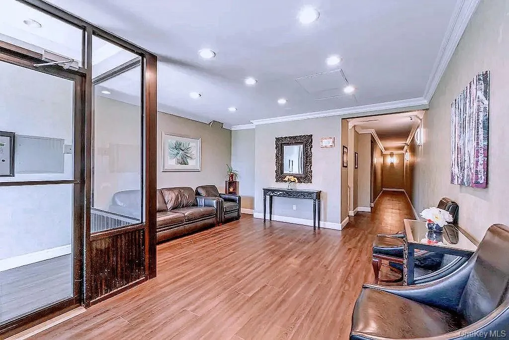 8730 62nd Avenue, New York, NY, 1 Bedroom Bedrooms, 4 Rooms Rooms,1 BathroomBathrooms,Residential,For Rent,62nd,0,998107 8730 62nd Avenue, New York, NY, 1 Bedroom Bedrooms, 4 Rooms Rooms,1 BathroomBathrooms,Residential,For Rent,62nd,0,998107